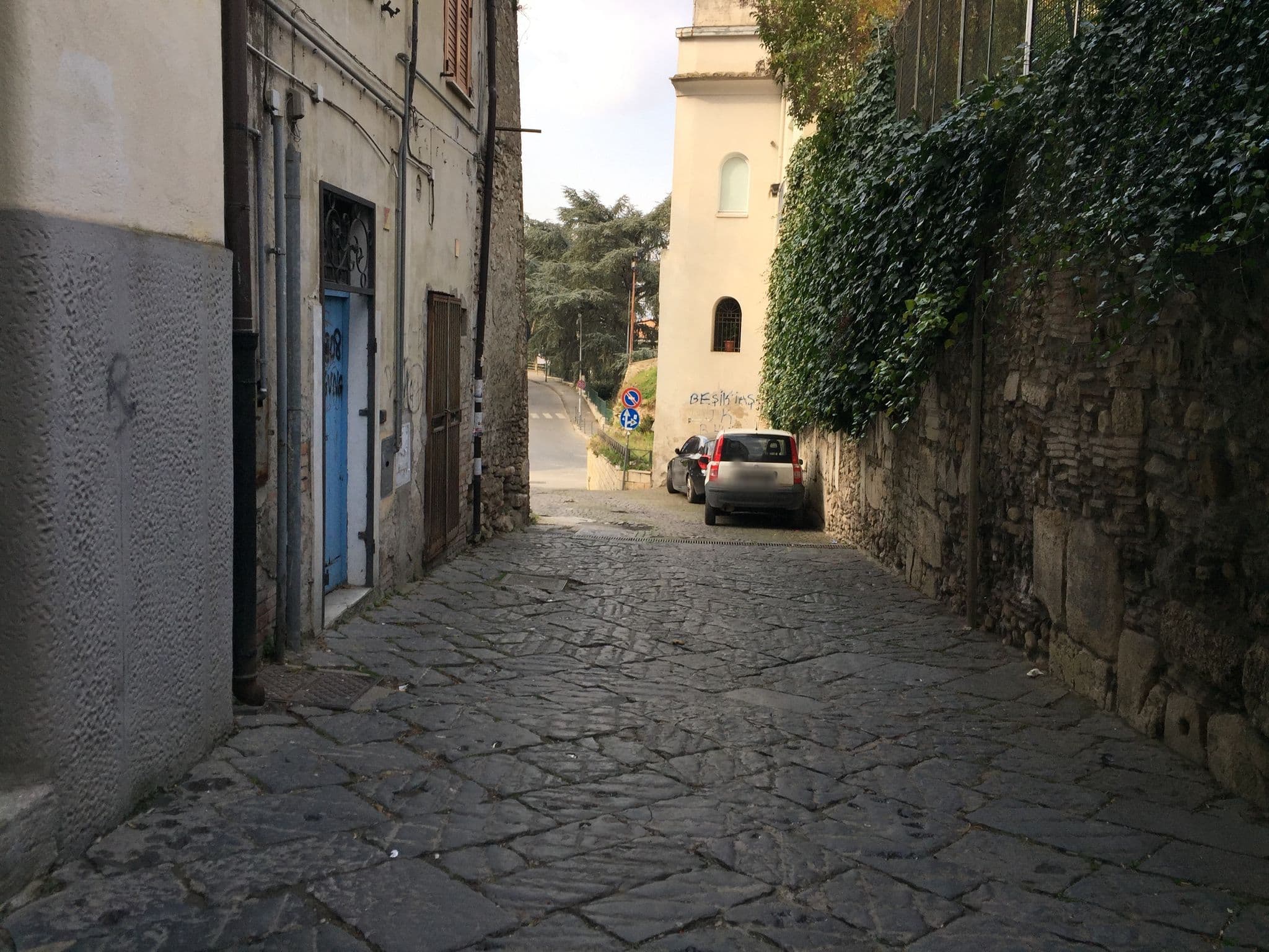 Street view near Traiano guest house, Benevento — © richlv (CC BY-SA · Mapillary)
