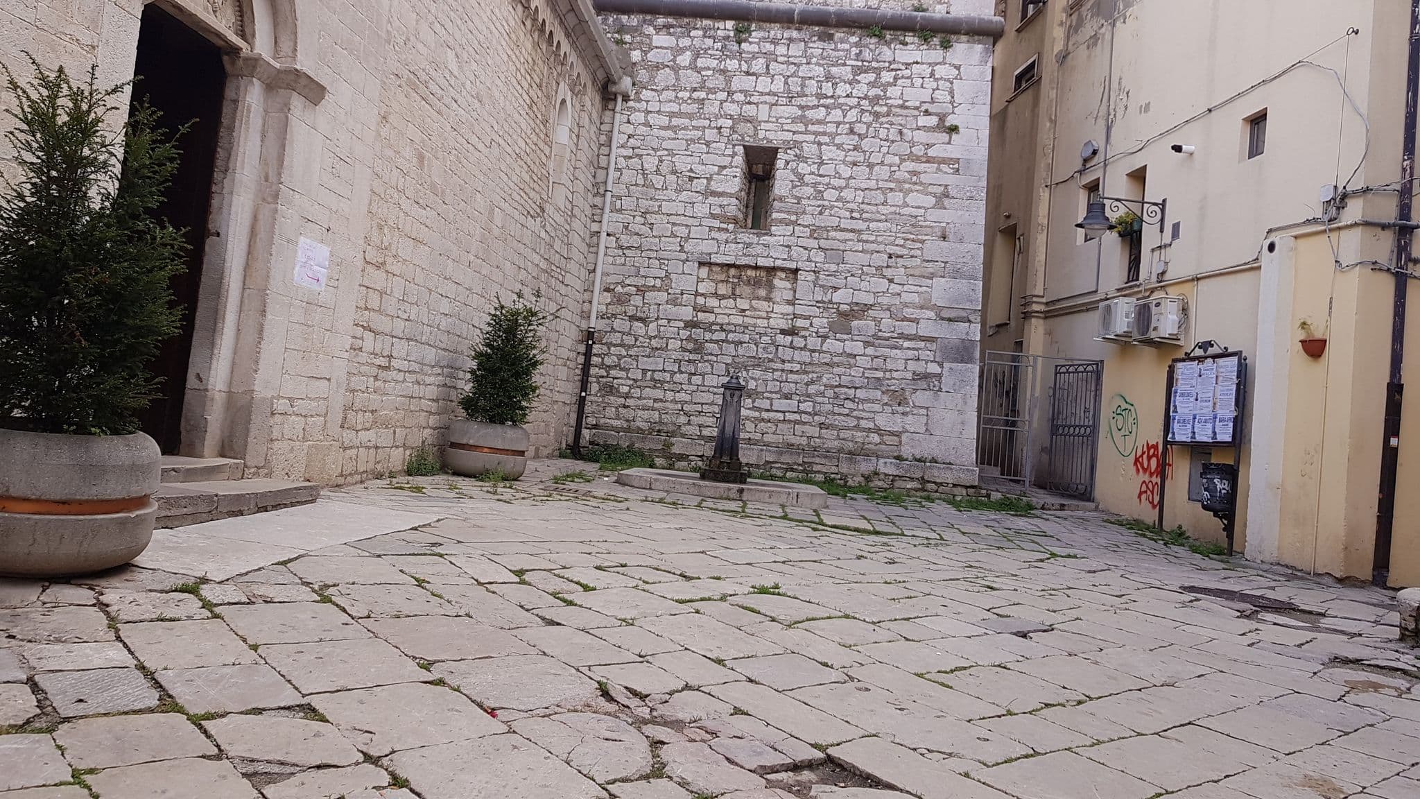 Street view near Al Convento, Potenza — © ale_zena_it (CC BY-SA · Mapillary)
