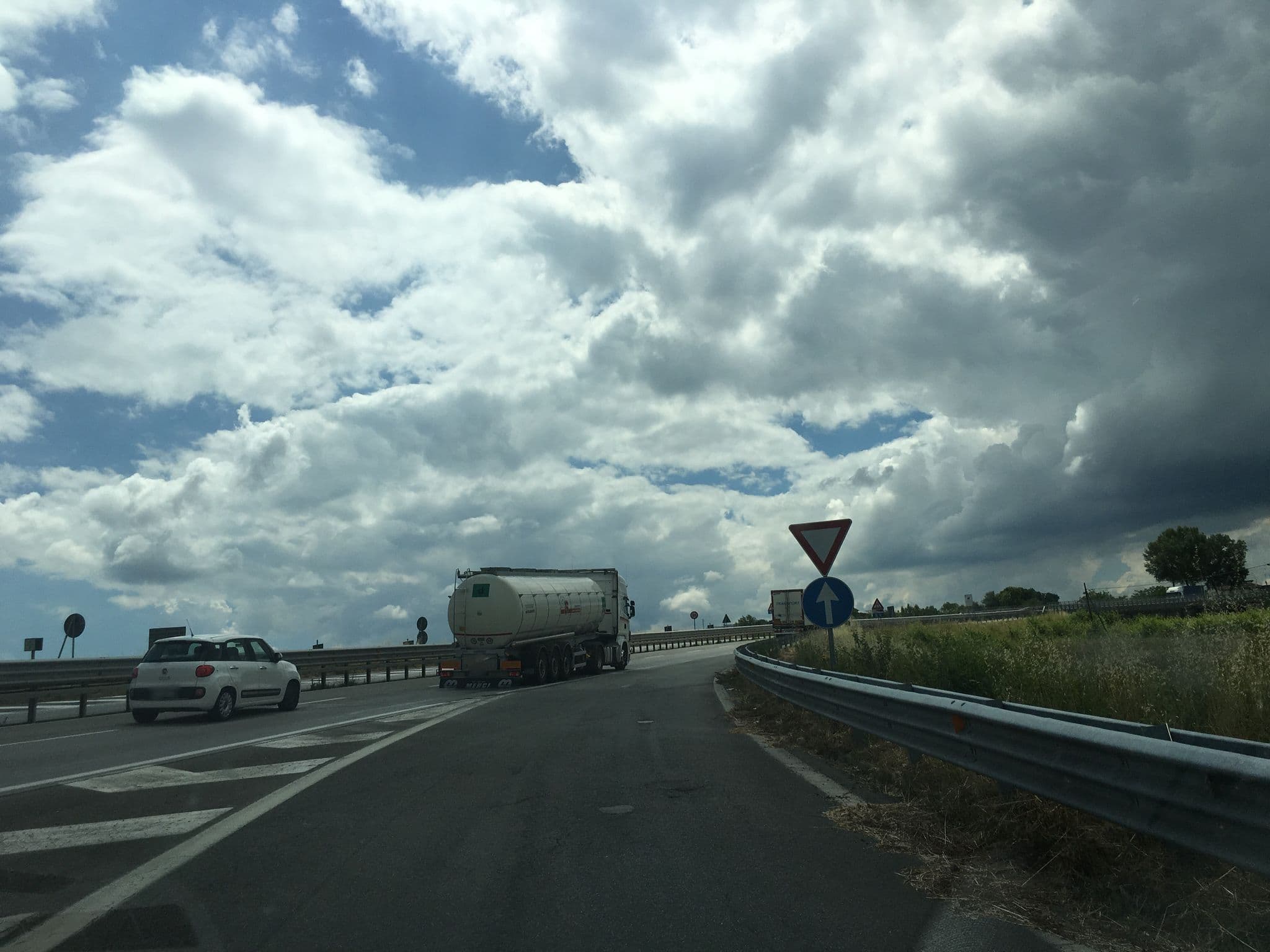 Street view near ristoro del viandante, Campanarello — © eneerhut (CC BY-SA · Mapillary)