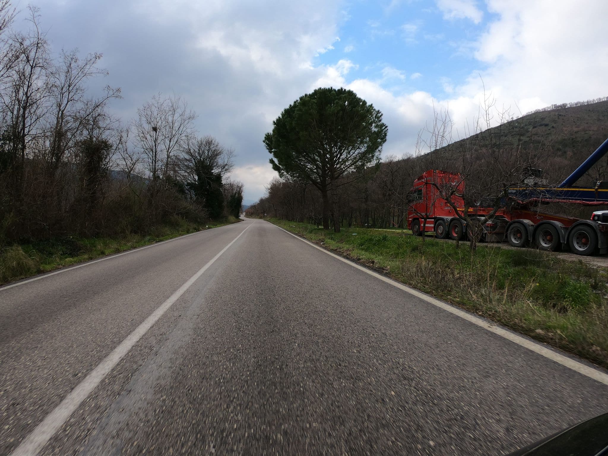 Street view near Le Querce, Bovino — © richlv (CC BY-SA · Mapillary)