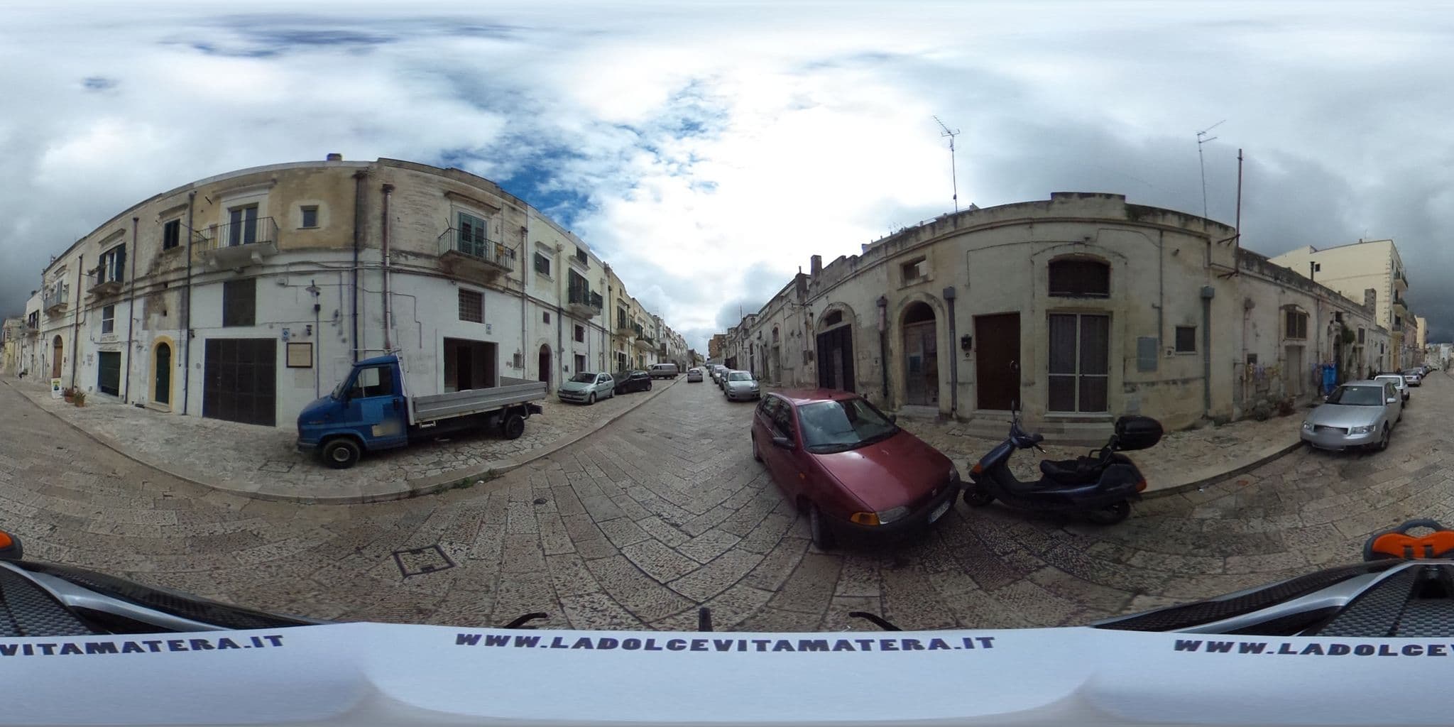 Street view near Casa Vacanze Il Belvedere Sui Sassi, Matera — © raxpa (CC BY-SA · Mapillary)