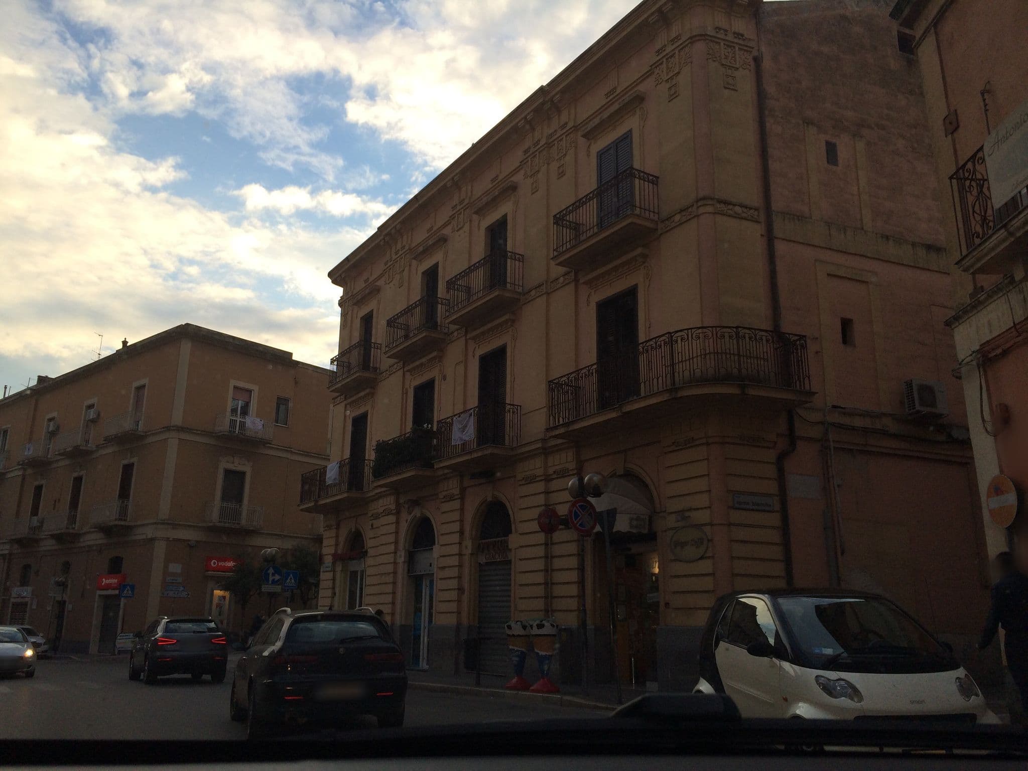 Street view near La Casa di Rosa, Matera — © raxpa (CC BY-SA · Mapillary)