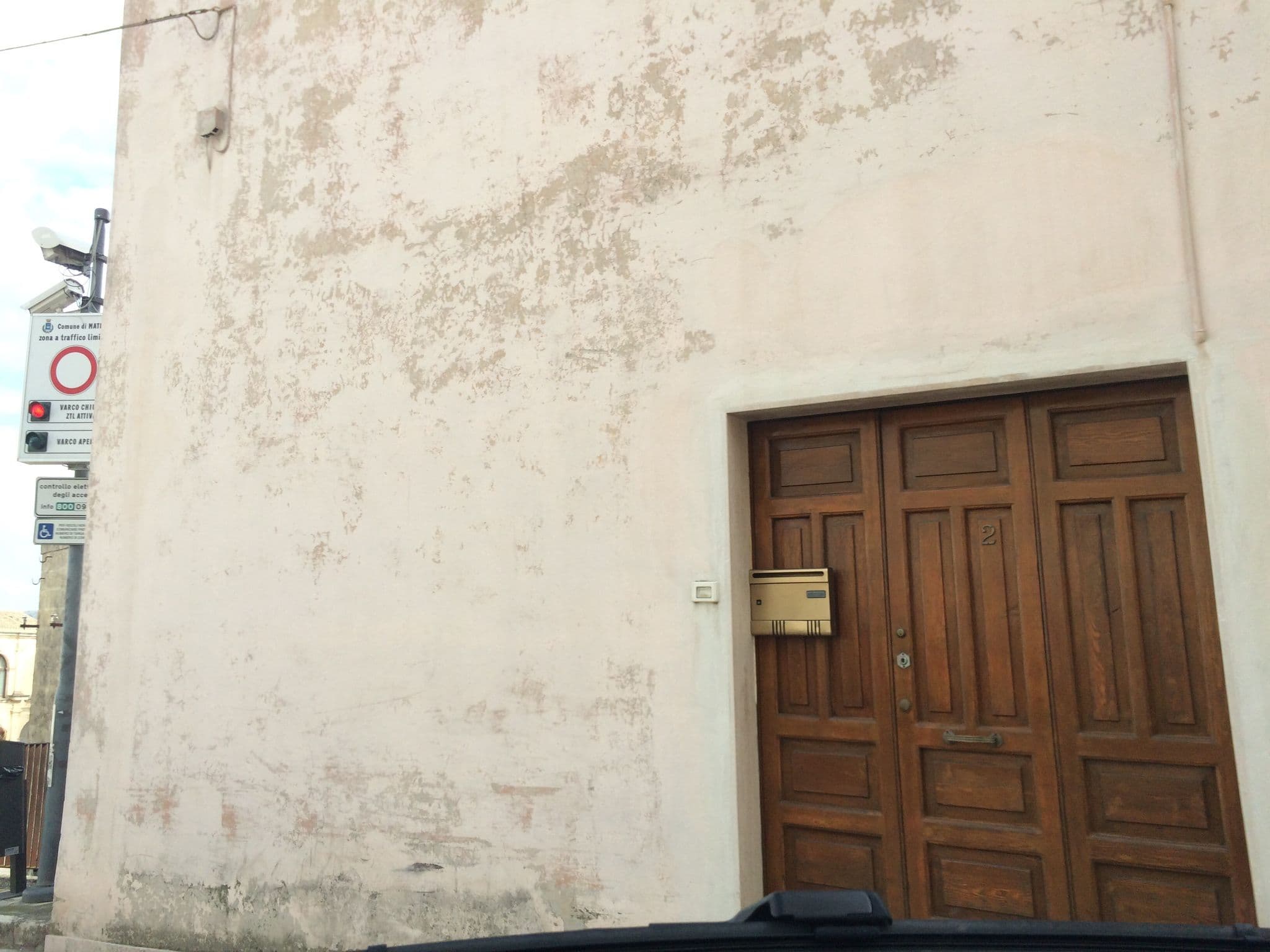 Street view near Residence Santa Cesarea, Matera — © raxpa (CC BY-SA · Mapillary)