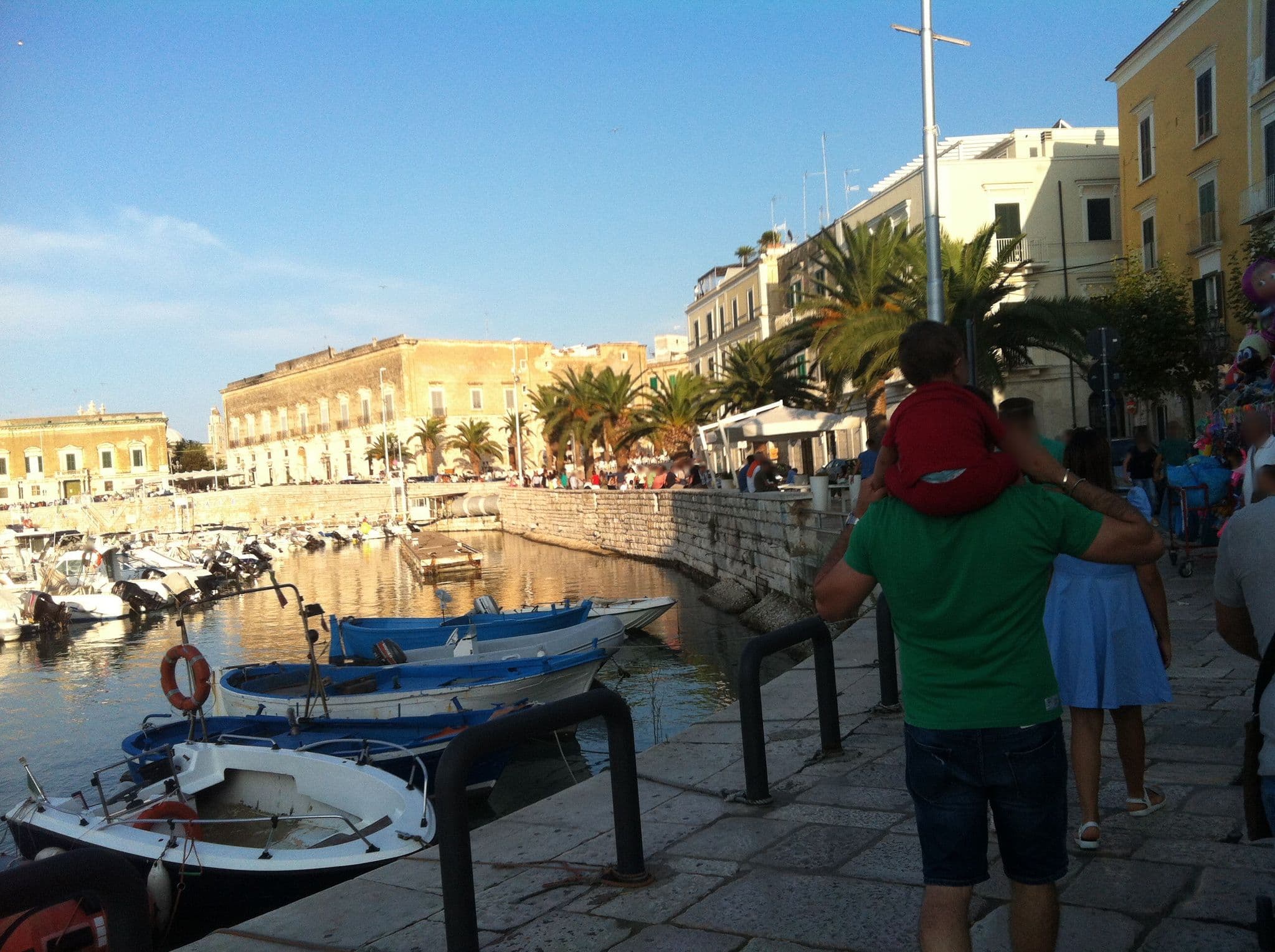 Street view near B&B Nonna Laura, Trani — © miguel_andrade (CC BY-SA · Mapillary)