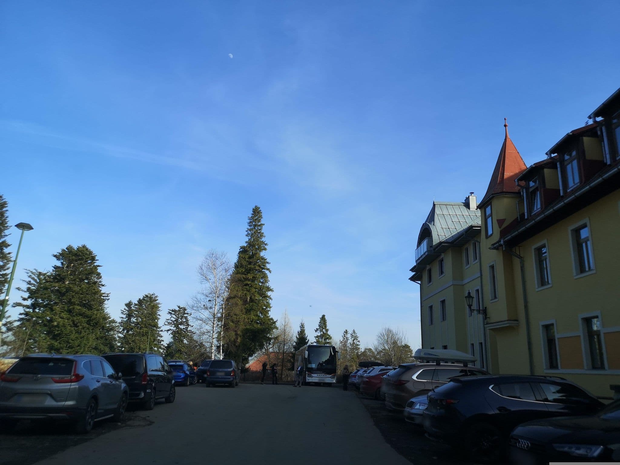 Street view near Grandhotel Praha, Vysoké Tatry