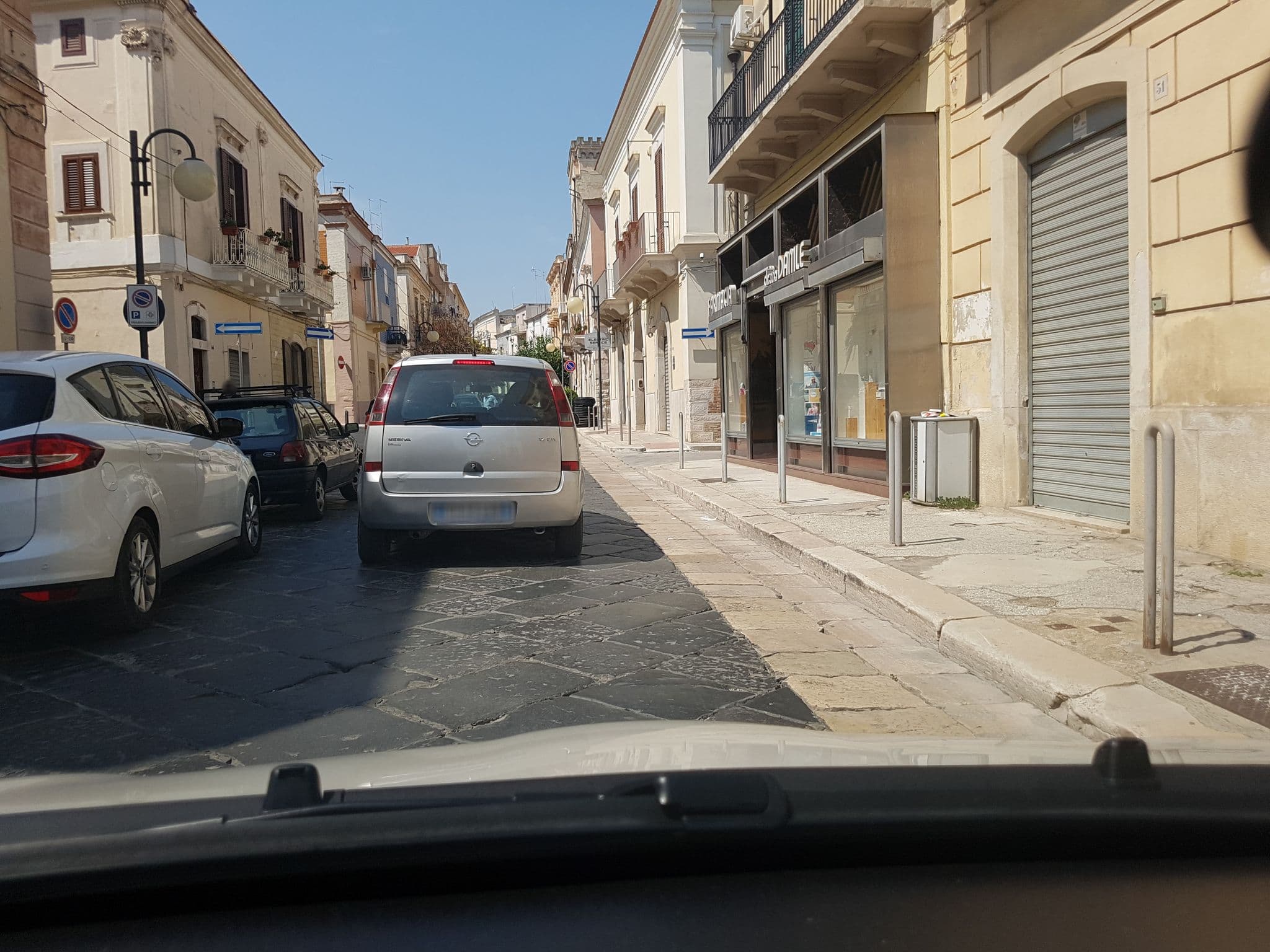 Street view near B&B Relais Angela, Cerignola — © mzzntn (CC BY-SA · Mapillary)