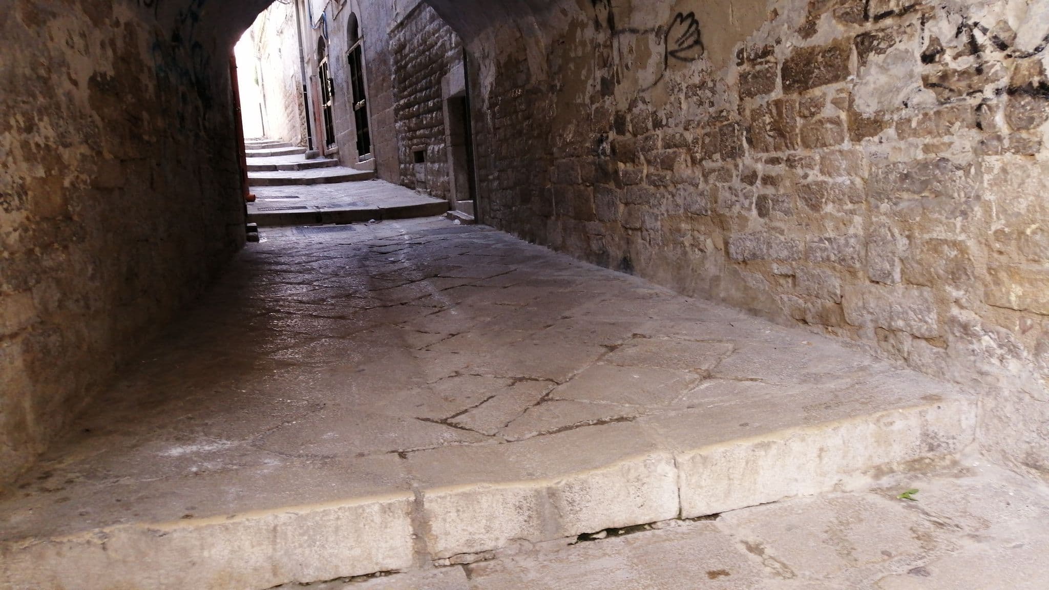 Street view near Affittacamere Fravina, Andria — © mik12 (CC BY-SA · Mapillary)