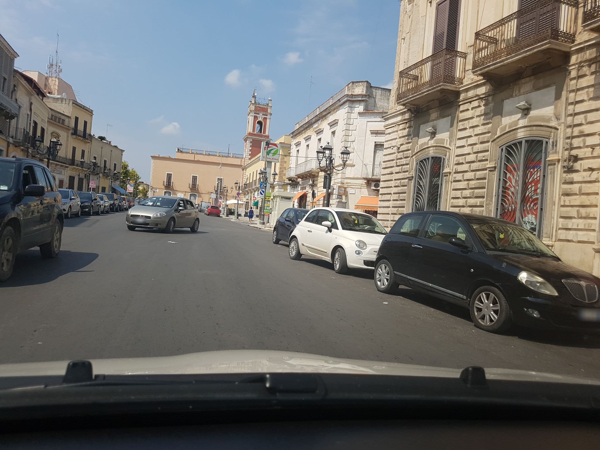 Street view near Hotel ''il Quadrifoglio'' di Merafina Roberto e C. -s.A.S., Cerignola — © mzzntn (CC BY-SA · Mapillary)