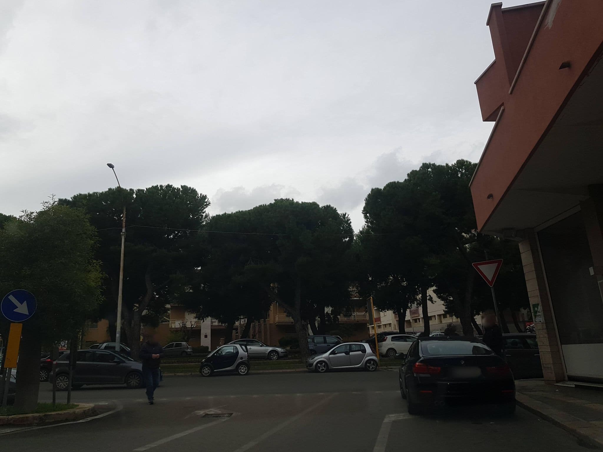Street view near Aduepassidalmare, Monopoli — © clamast (CC BY-SA · Mapillary)