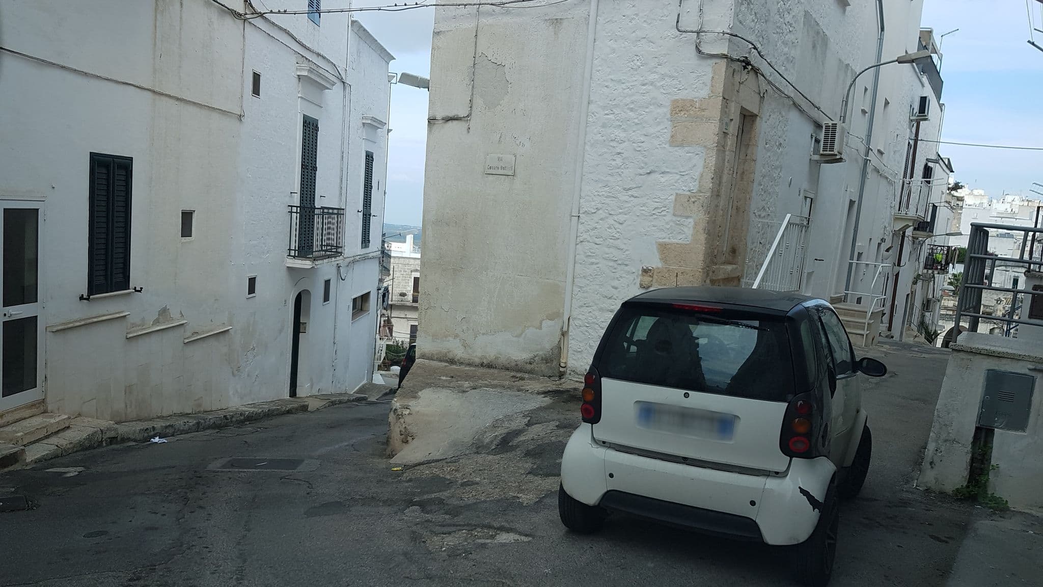 Street view near Scirocco Apartment with terrace by Wonderful Italy, Ostuni — © ale_zena_it (CC BY-SA · Mapillary)