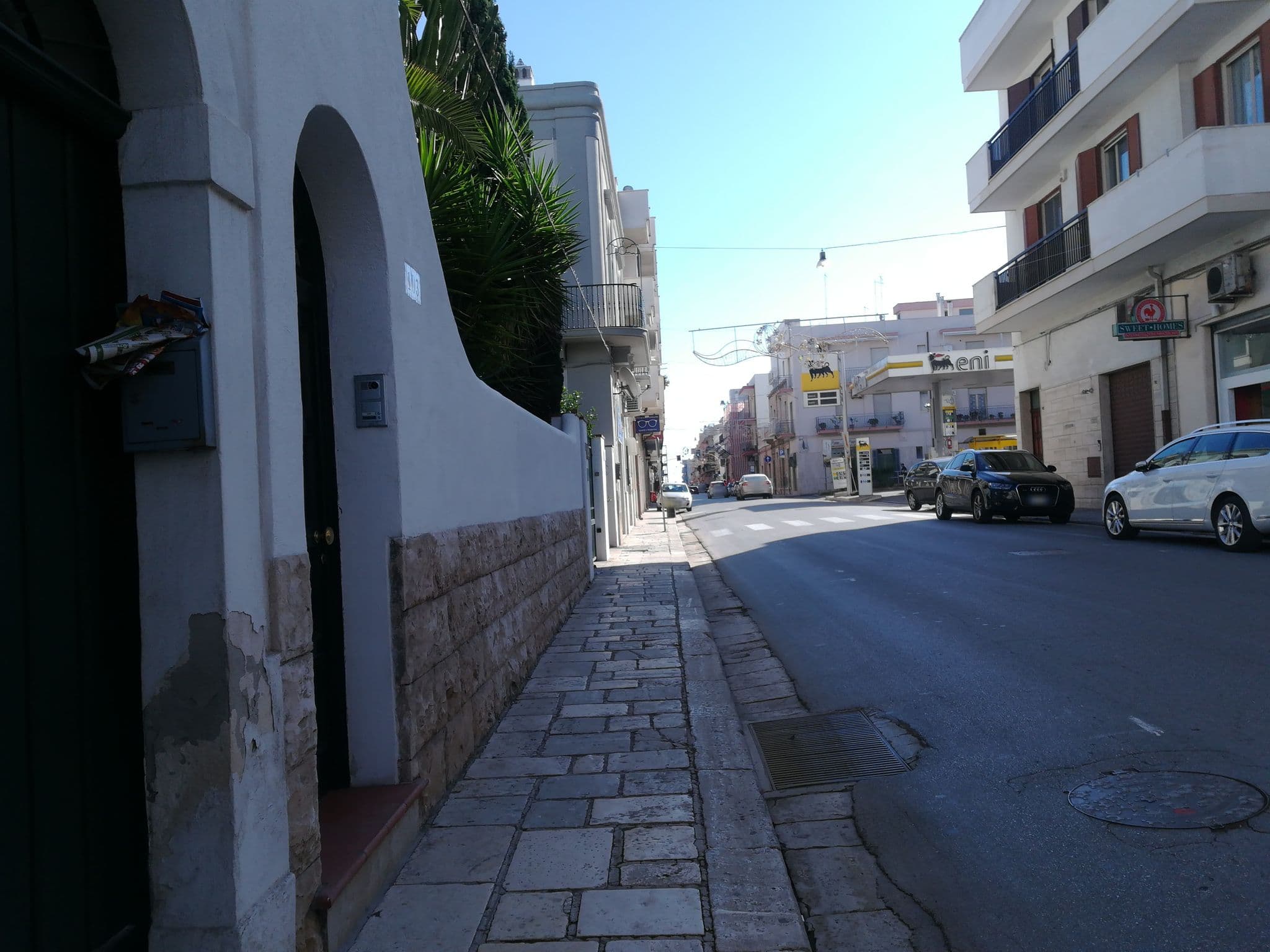 Street view near La Maison di Monica, Polignano a Mare — © jeawrong (CC BY-SA · Mapillary)