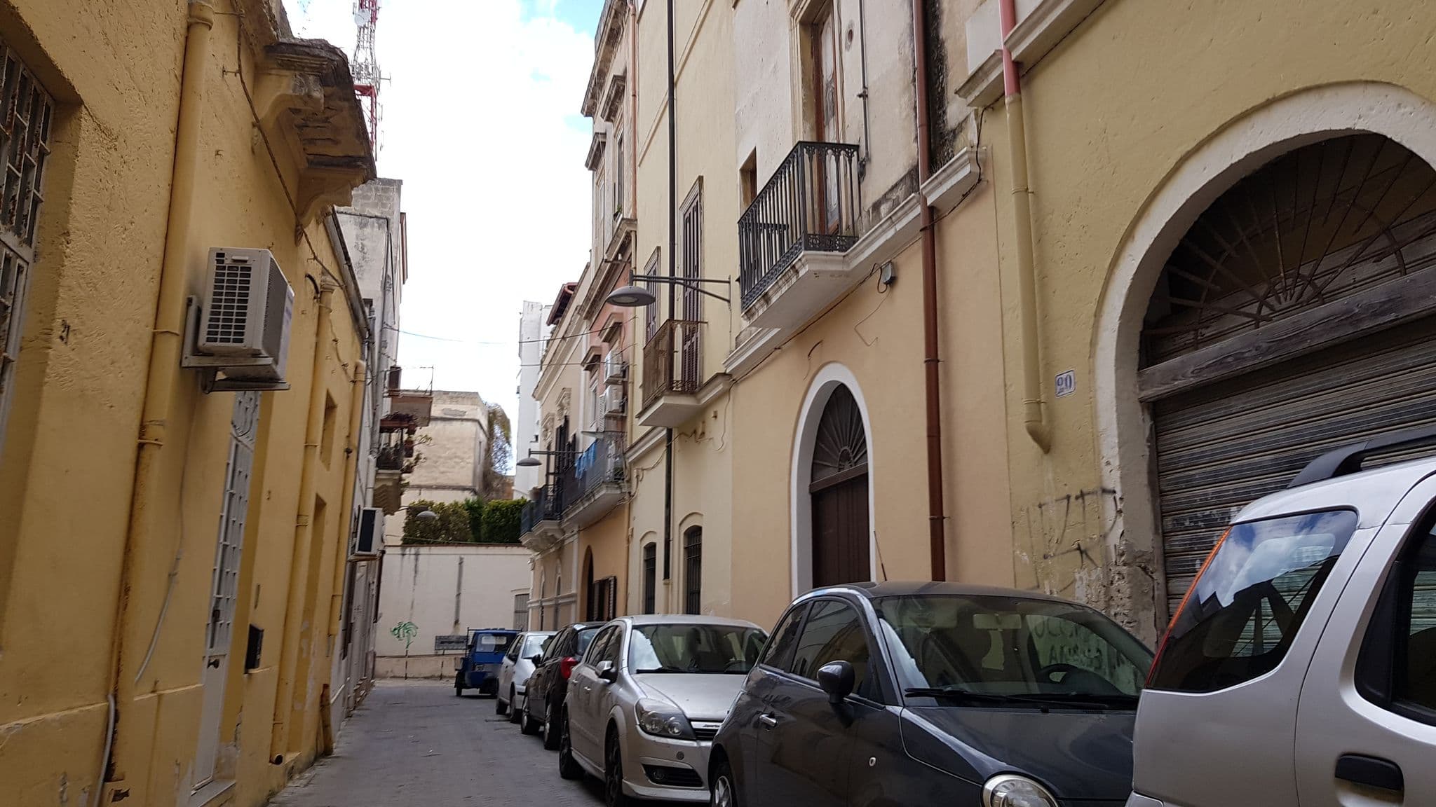 Street view near B&B Bedda Brindisi, Brindisi — © ale_zena_it (CC BY-SA · Mapillary)
