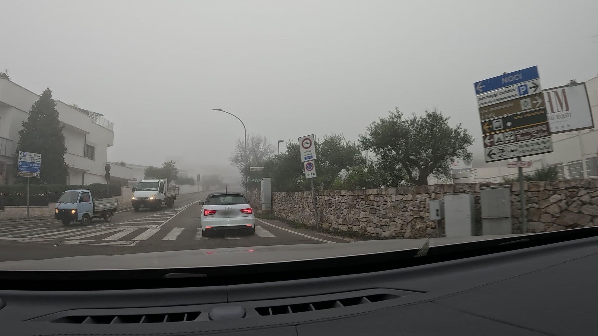 Street view near Majesty, Alberobello — © clamast (CC BY-SA · Mapillary)
