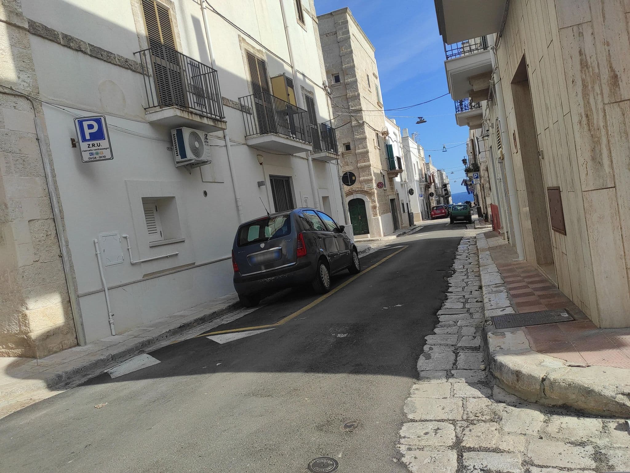 Street view near Casa Marianna Short Lets, Polignano a Mare — © jeawrong (CC BY-SA · Mapillary)