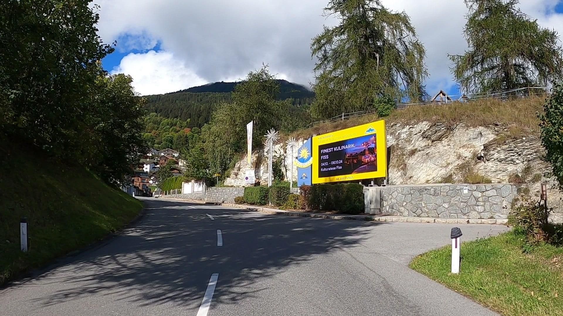 Street view near Haus Bettina, Prutz