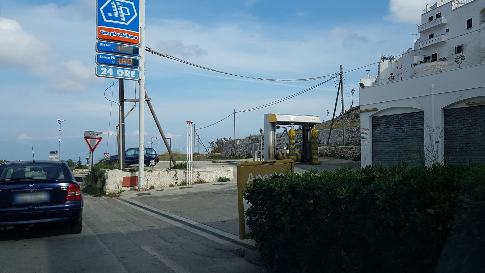 Street view near Buenaventura House, Ostuni — © ale_zena_it (CC BY-SA · Mapillary)