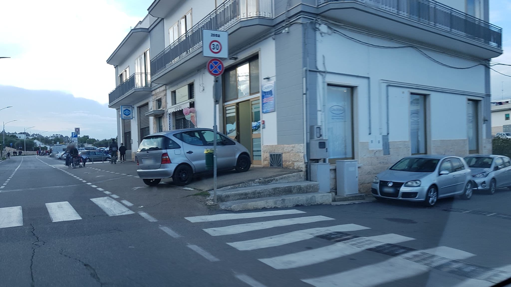 Street view near Residenza De Leonardis, Alberobello — © ale_zena_it (CC BY-SA · Mapillary)