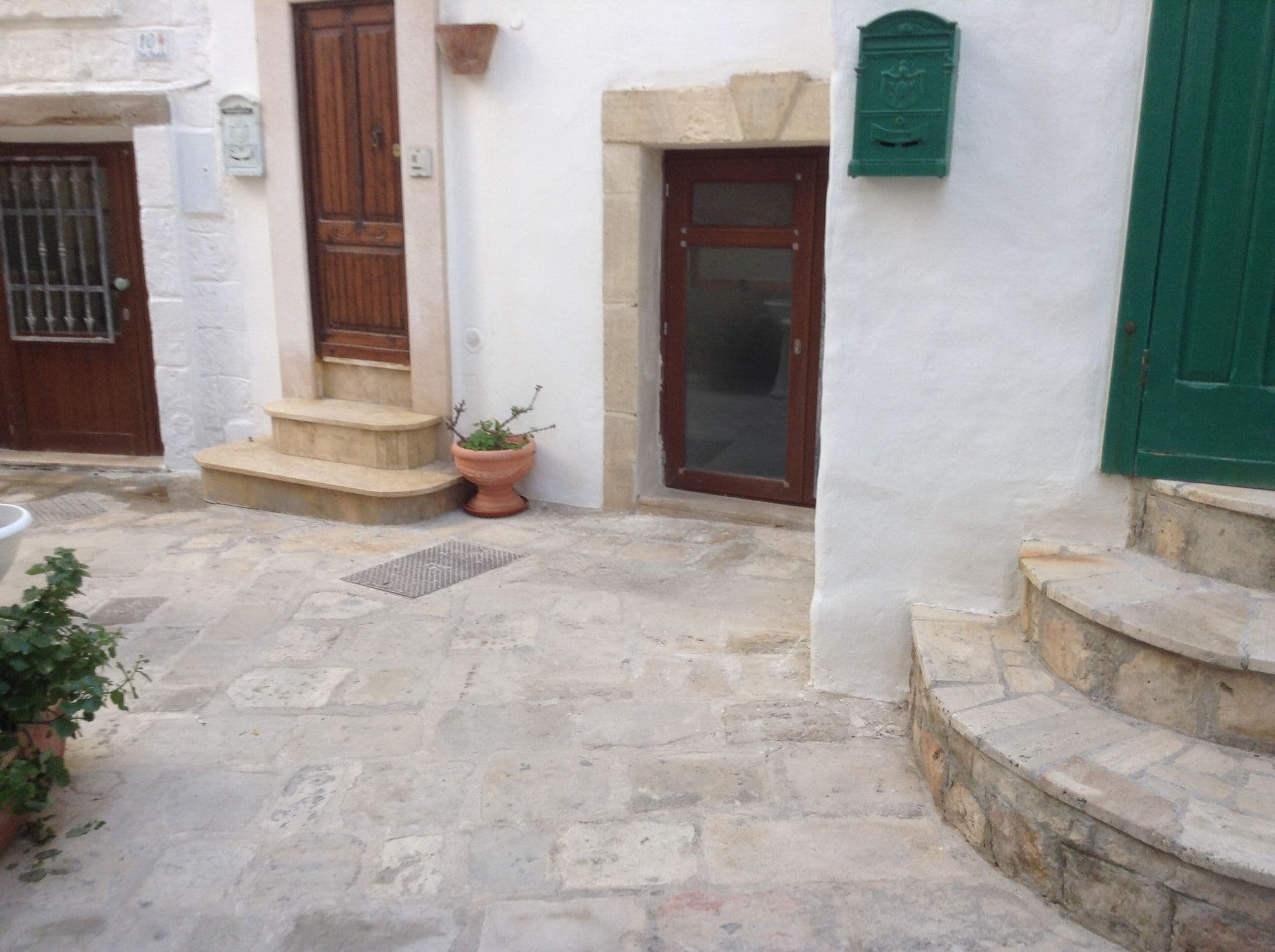 Street view near Casa Castello, Monopoli — © mescafe (CC BY-SA · Mapillary)
