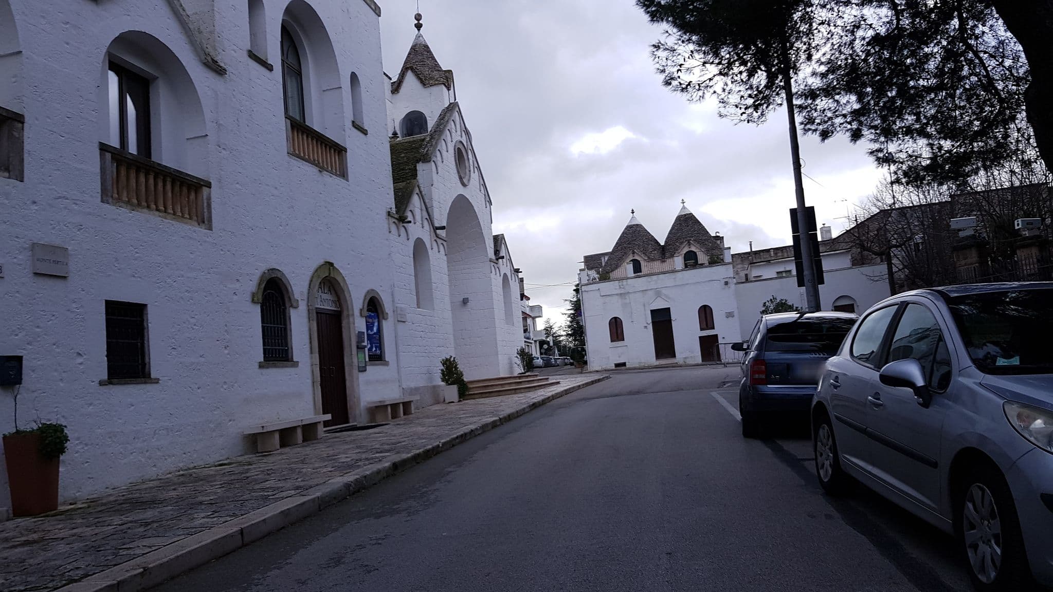 Street view near Retohotel, Alberobello — © ale_zena_it (CC BY-SA · Mapillary)