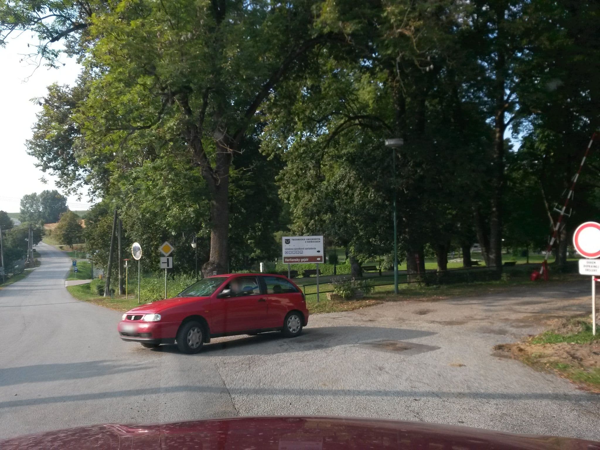 Street view near Penzión Branisko, Kecerovce — © pavolg (CC BY-SA · Mapillary)