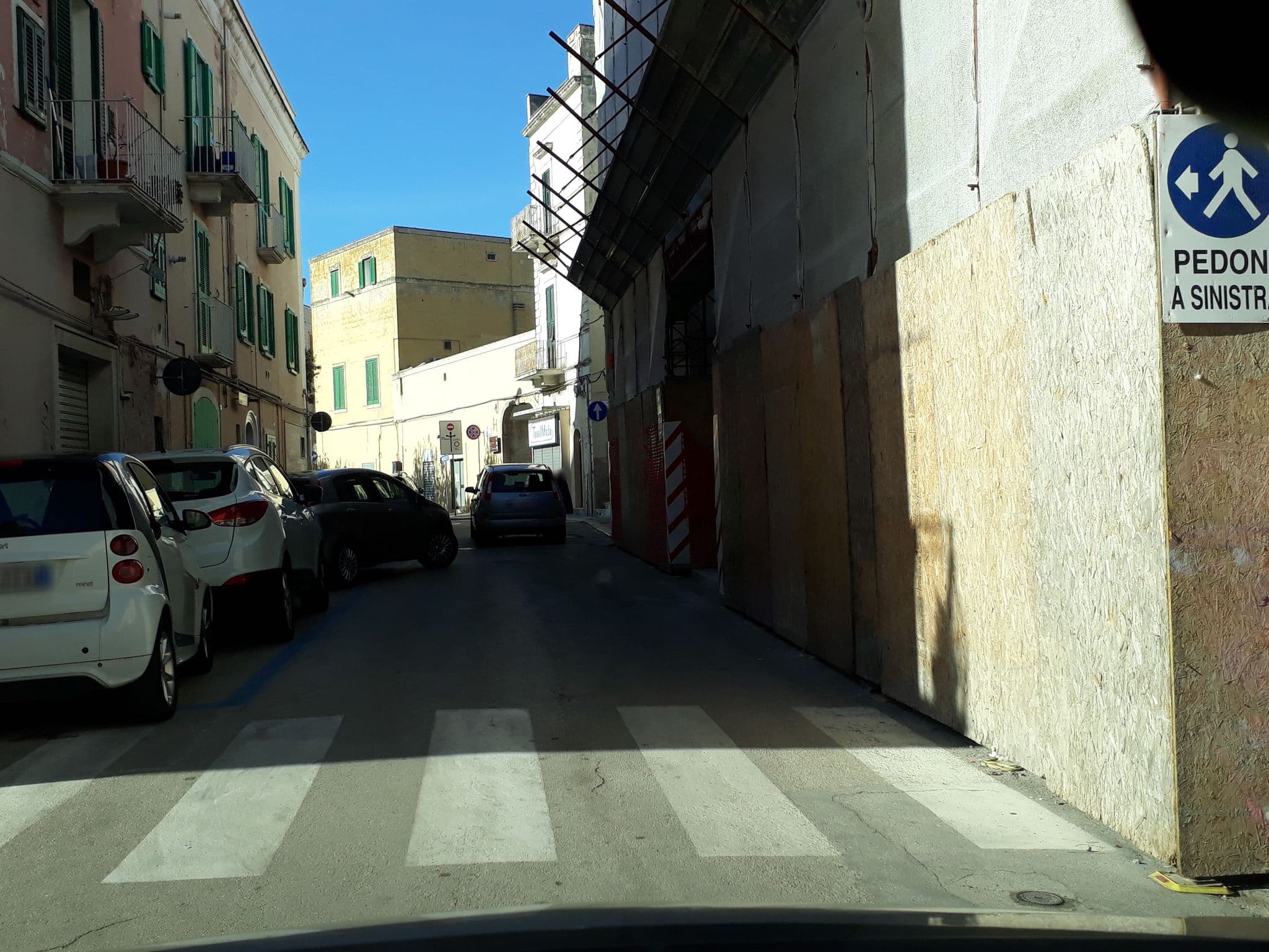 Street view near Palazzo Giovè, Monopoli — © spike73 (CC BY-SA · Mapillary)