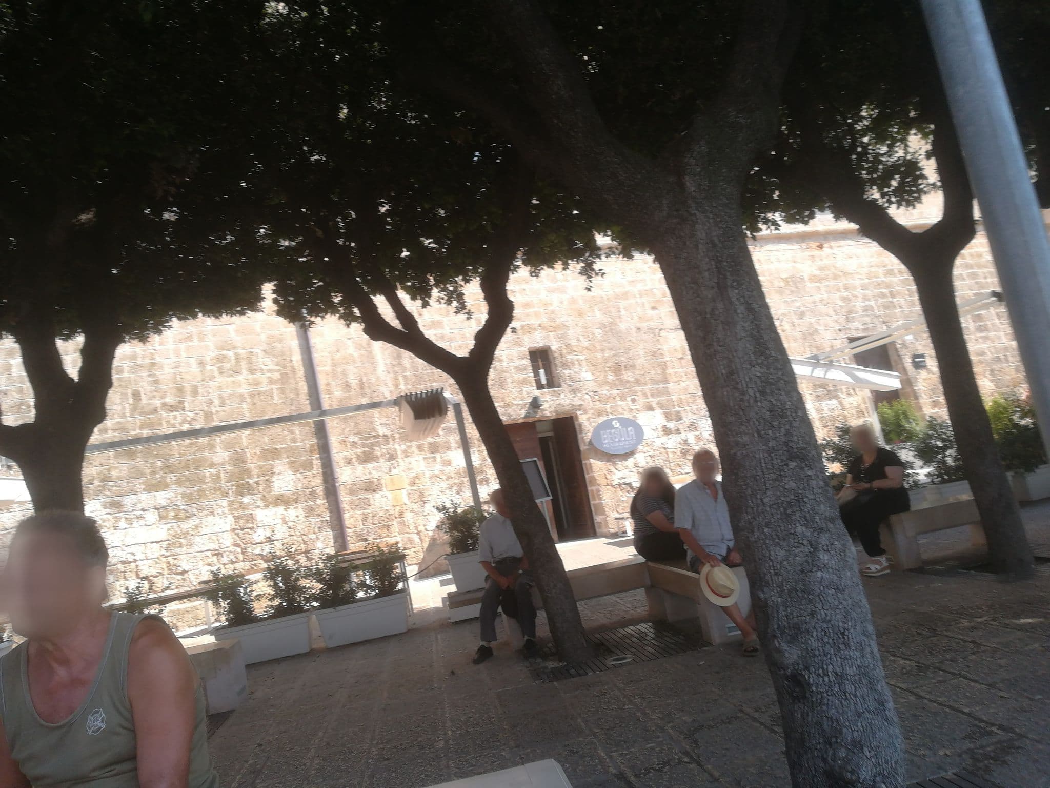 Street view near Palazzo Marzionna, Polignano a Mare — © jeawrong (CC BY-SA · Mapillary)