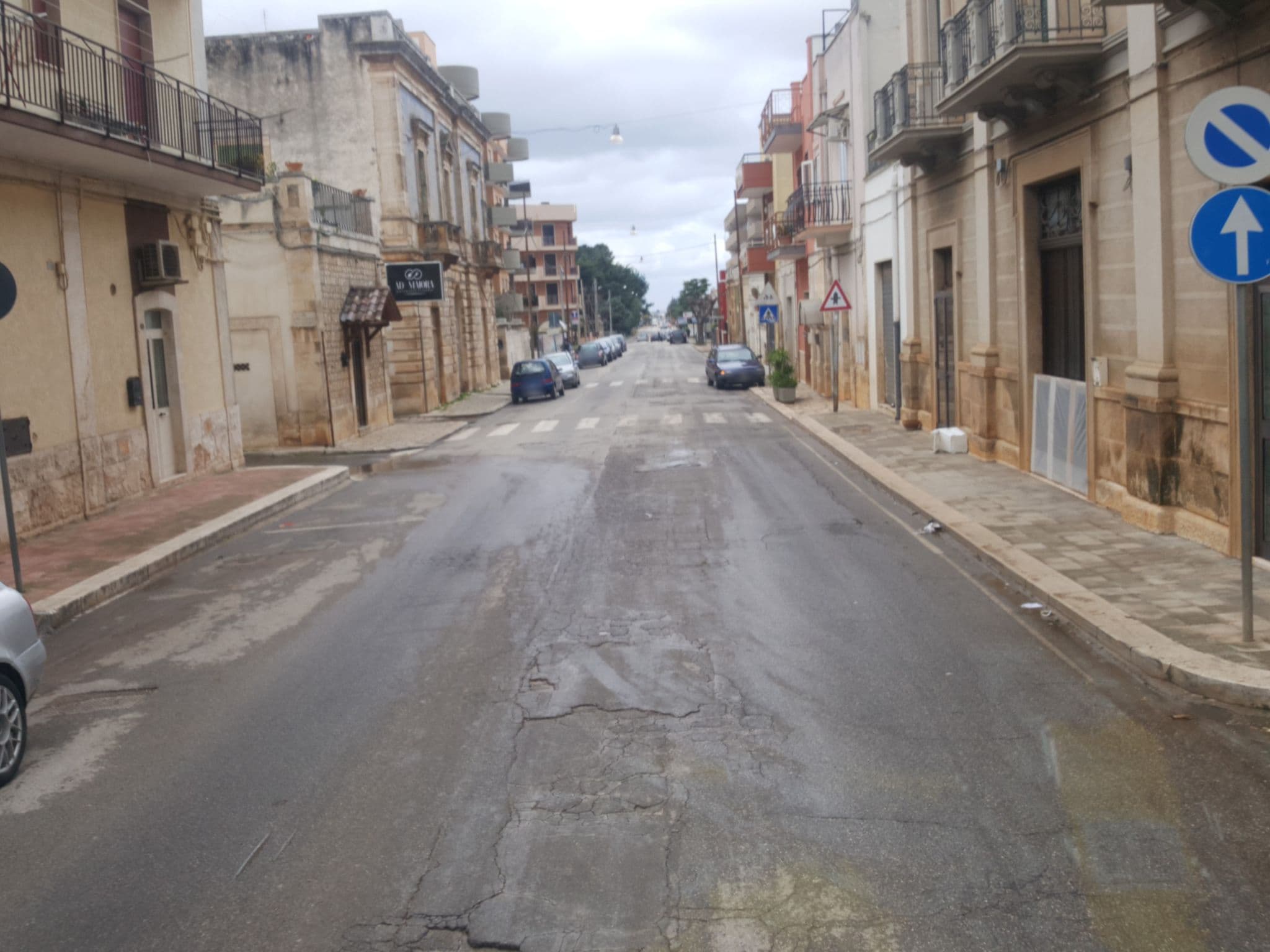 Street view near Holiday Residence di Michele Lucente, Turi — © klimakas (CC BY-SA · Mapillary)