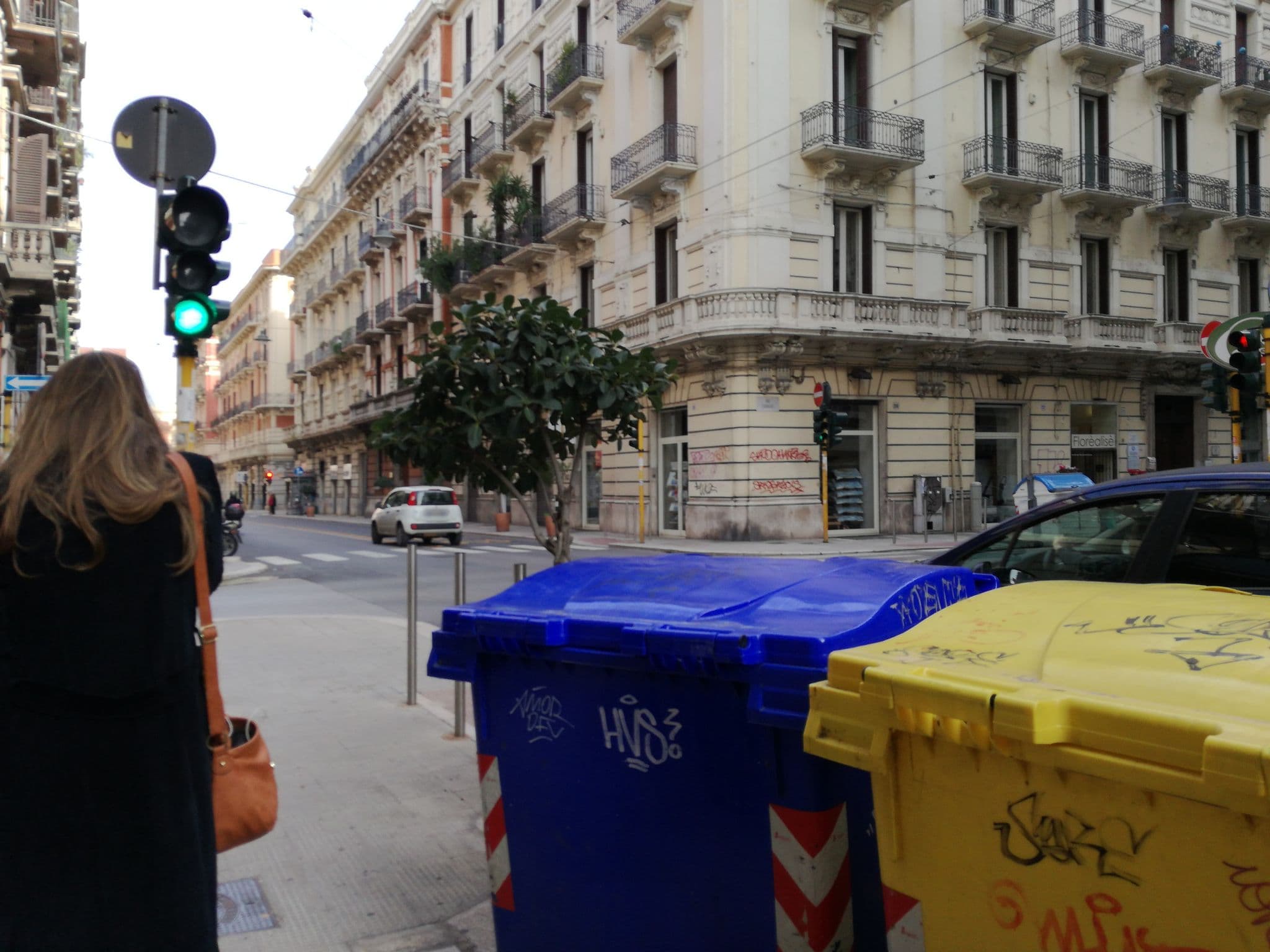Street view near Albergo SNC, Bari — © natanmast (CC BY-SA · Mapillary)