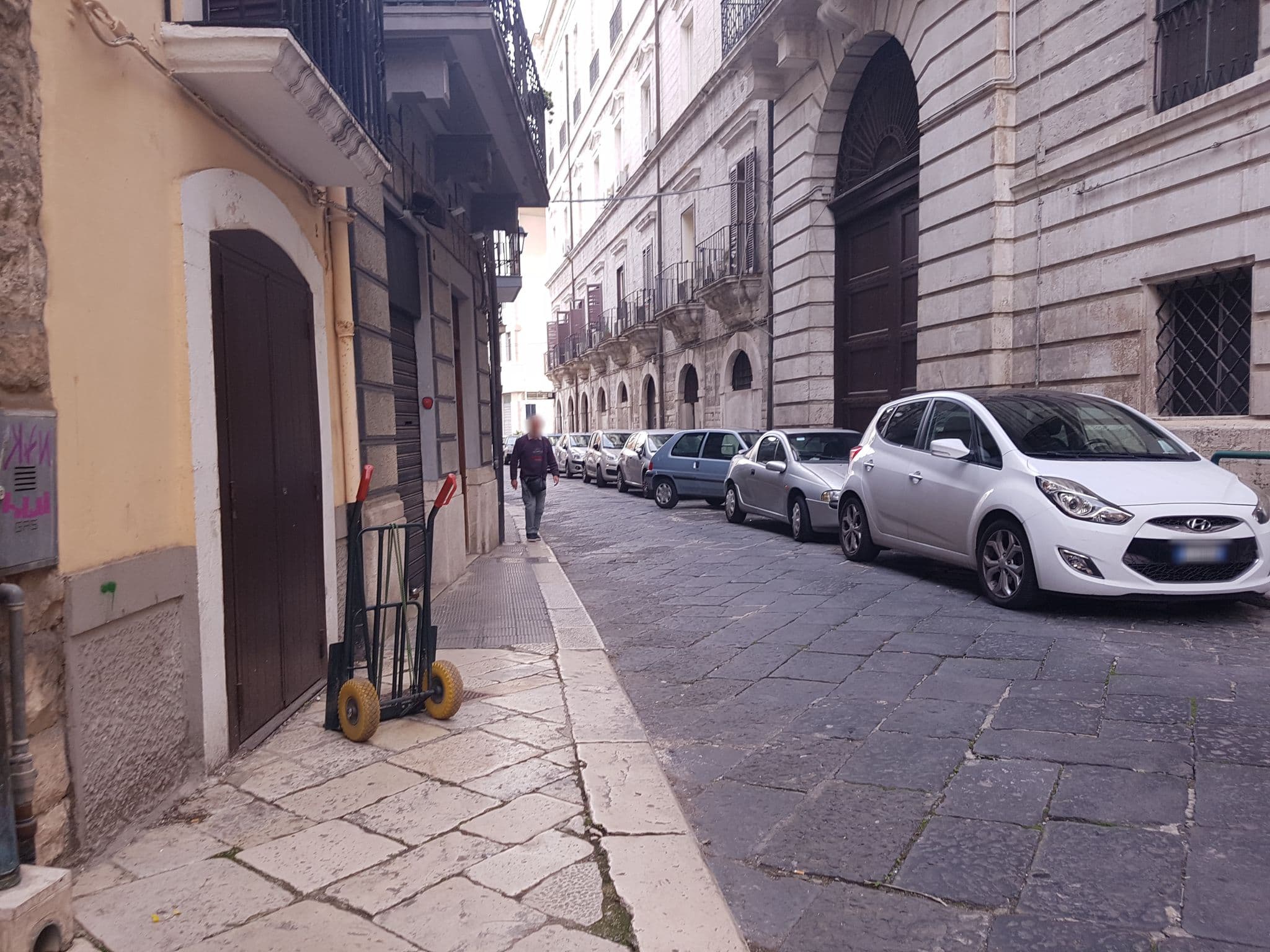 Street view near Corte Barone, Bari — © vitomarcorubino (CC BY-SA · Mapillary)
