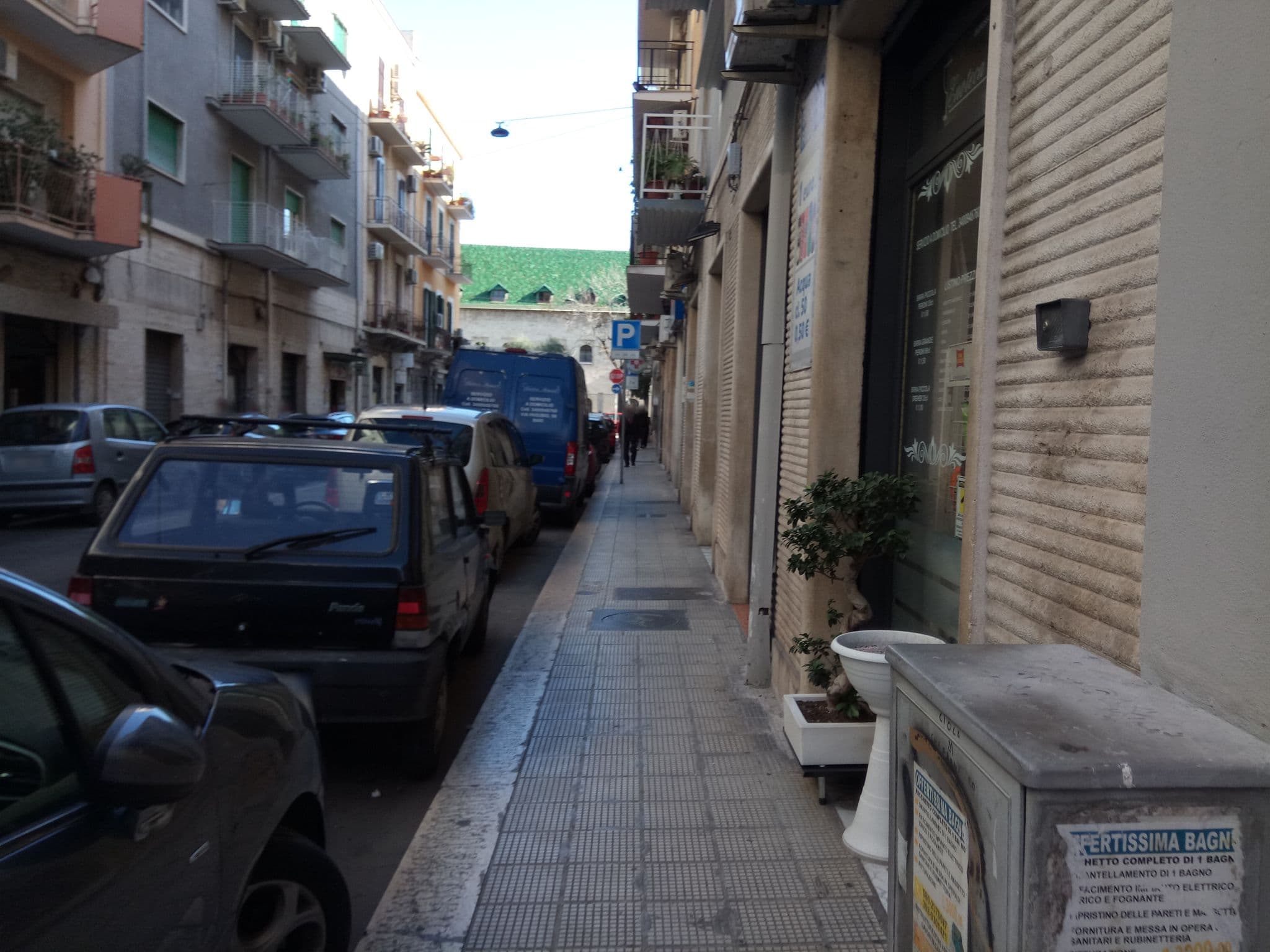 Street view near InBlu, Bari — © priore_giovanni (CC BY-SA · Mapillary)