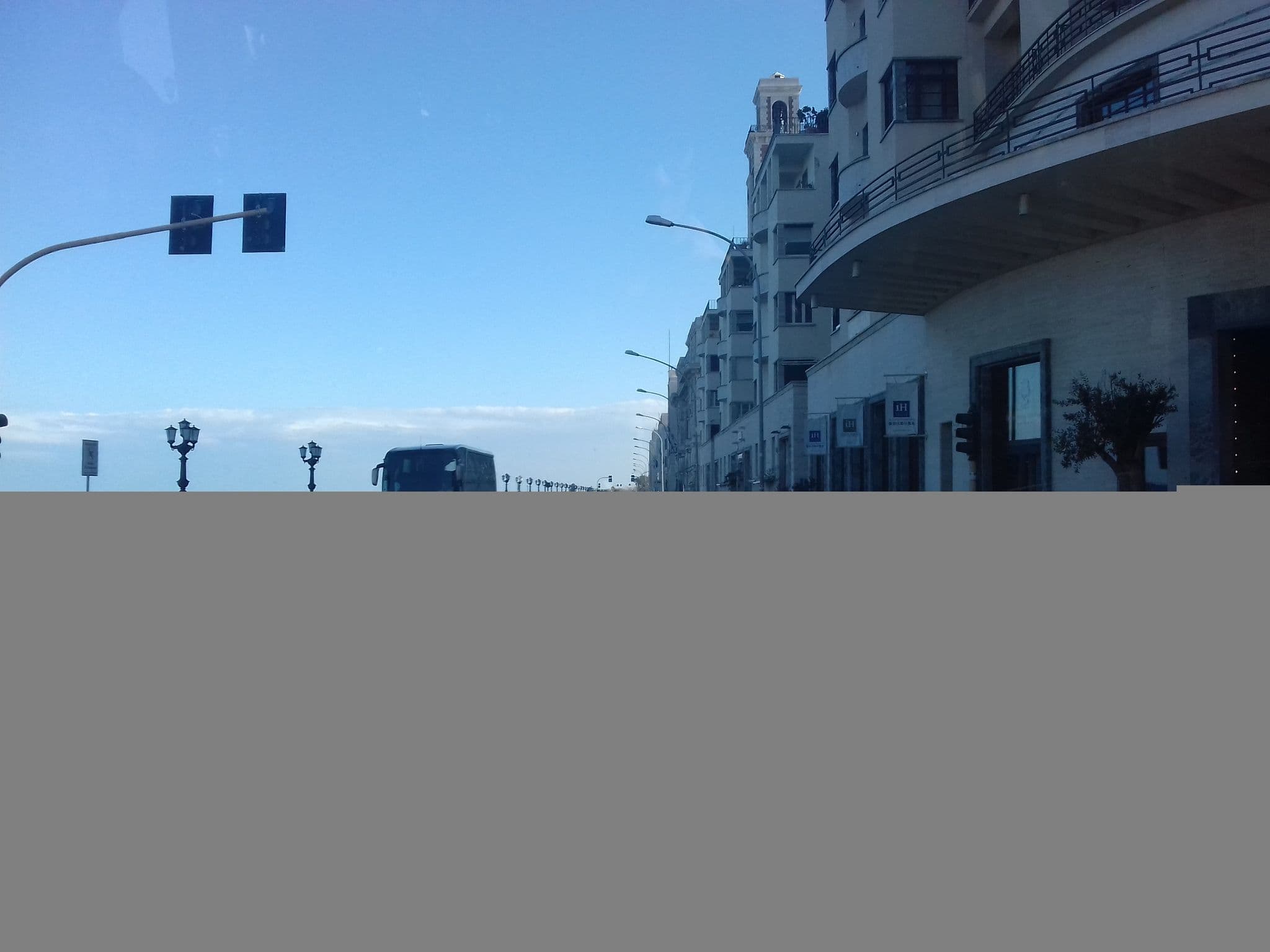Street view near Boscolo Hotel, Bari — © oscarpompilio (CC BY-SA · Mapillary)