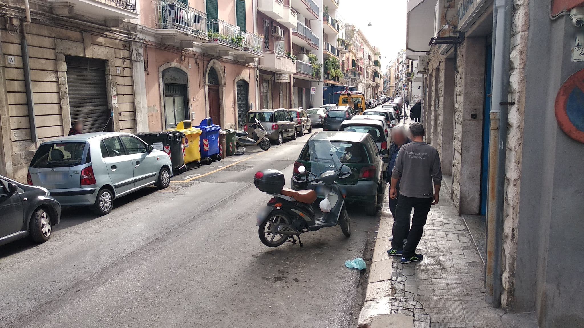 Street view near Rezidensa Sveva, Bari — © lomb (CC BY-SA · Mapillary)