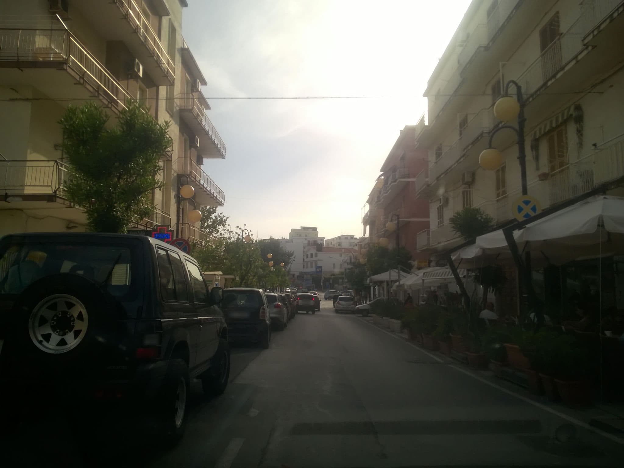 Street view near LE CALLE a VIESTE sul Gargano, Vieste — © dcavedon (CC BY-SA · Mapillary)