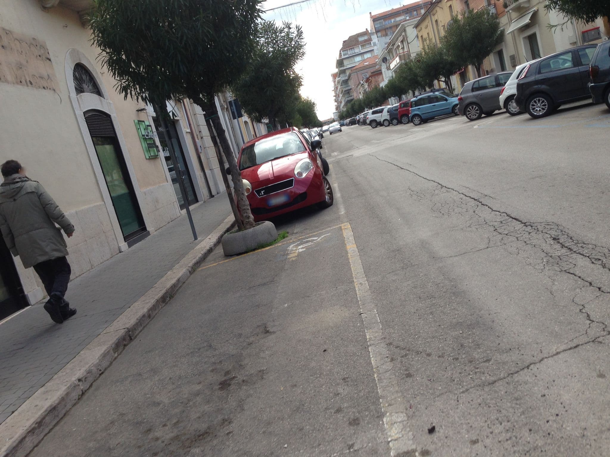 Street view near Ocean Room, Termoli — © carlo98 (CC BY-SA · Mapillary)