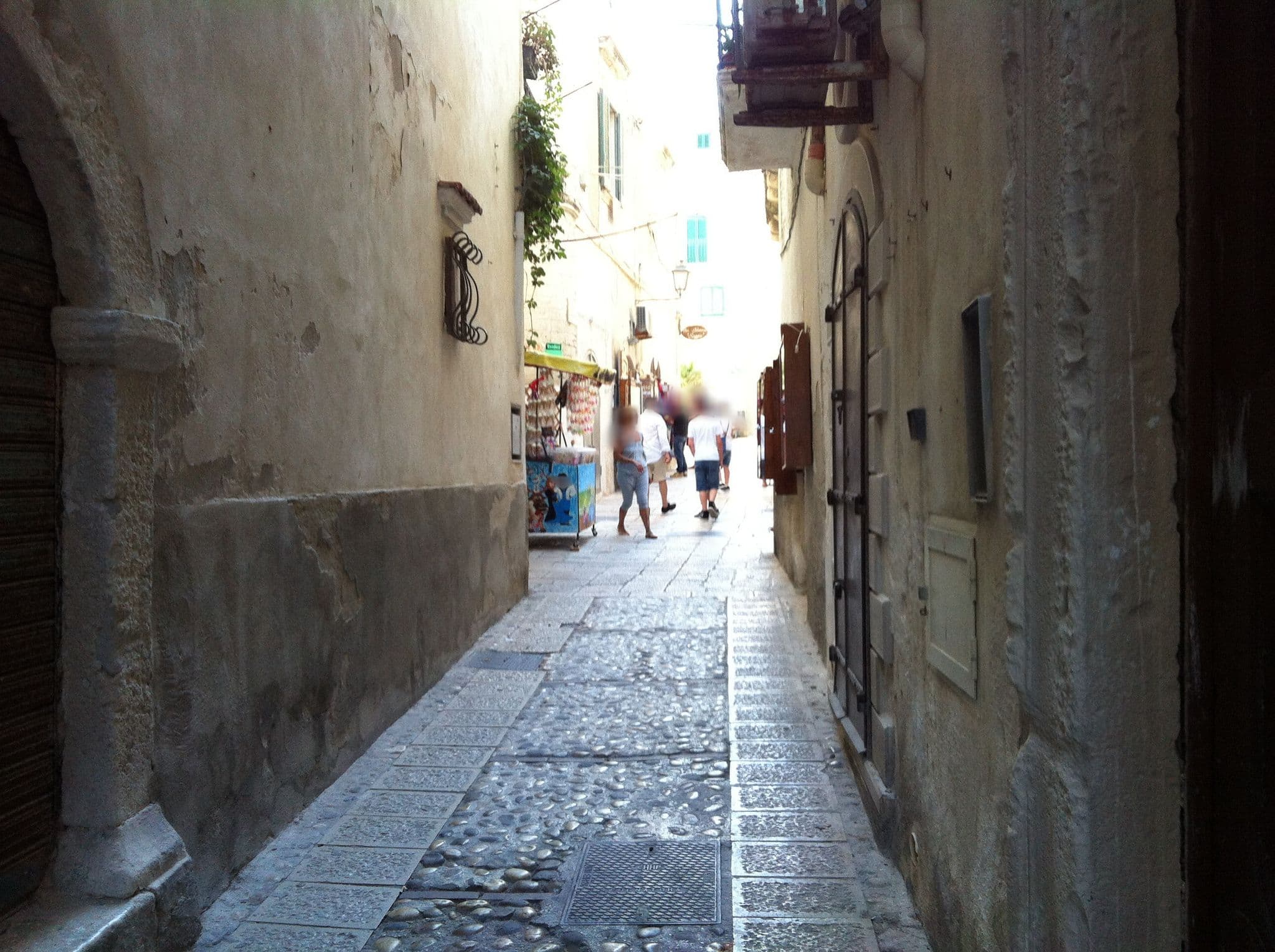 Street view near Relais Parallelo 41, Vieste — © miguel_andrade (CC BY-SA · Mapillary)