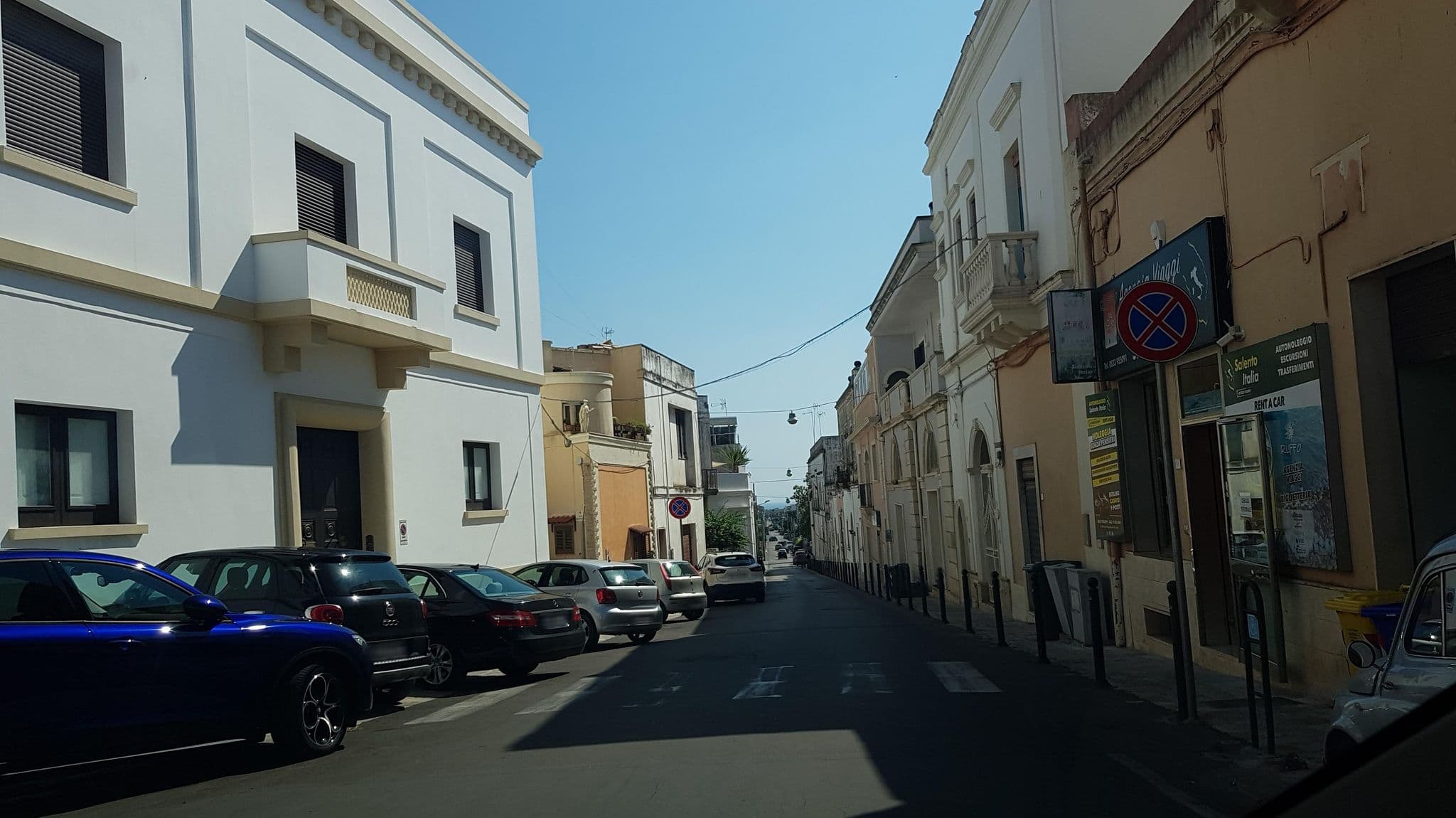 Street view near Antica Masseria Rottacapozza, Ugento — © ale_zena_it (CC BY-SA · Mapillary)