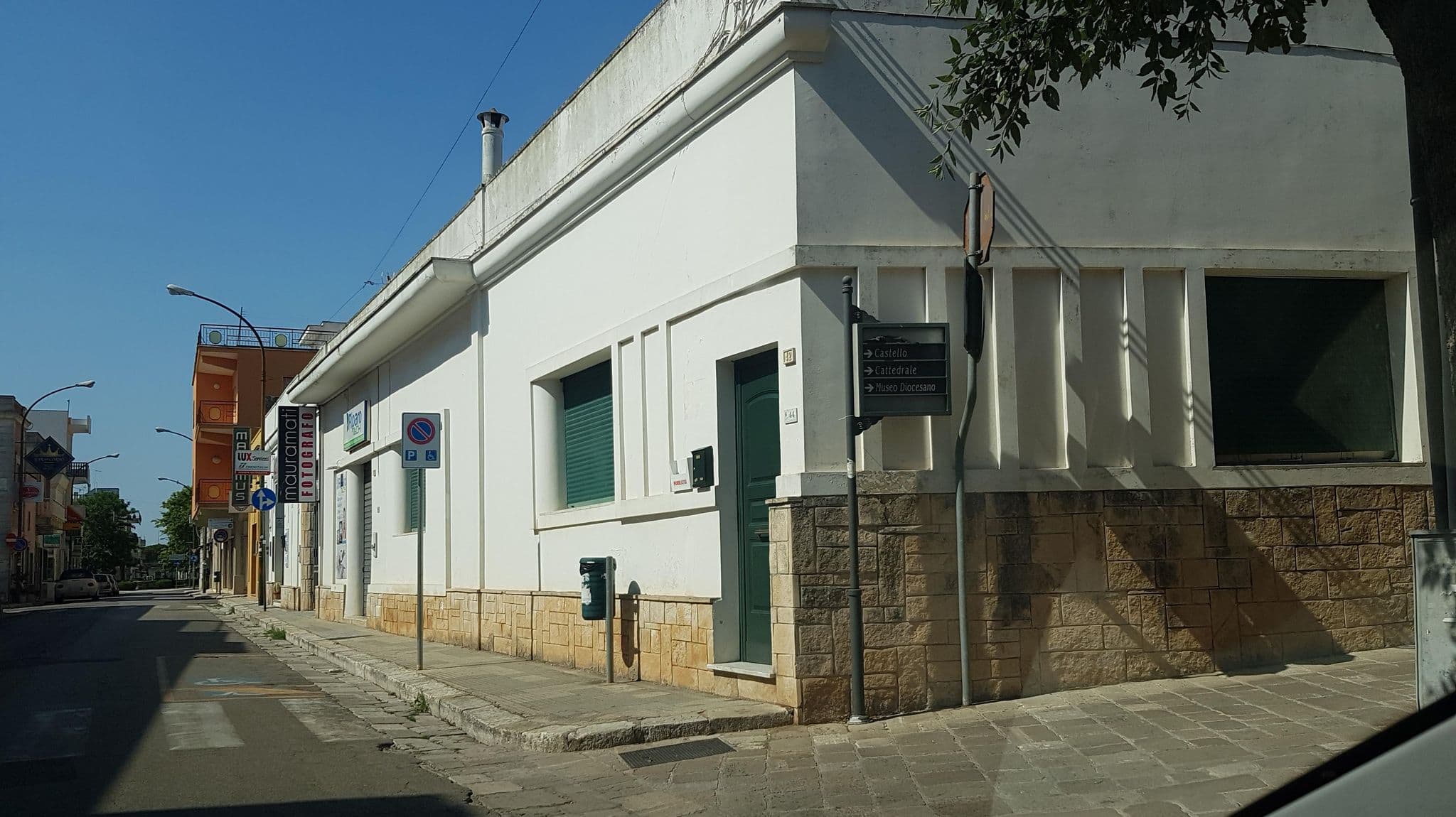 Street view near Casa Messapica, Ugento — © ale_zena_it (CC BY-SA · Mapillary)