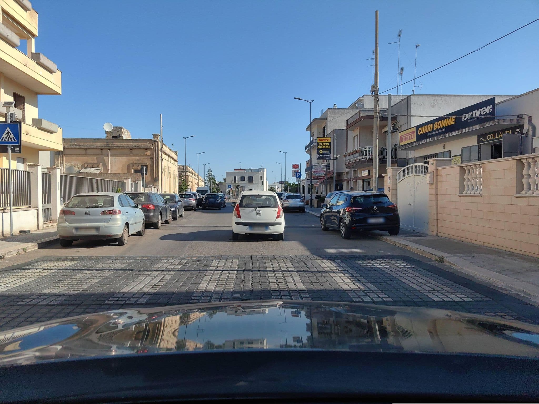 Street view near Nidi di Feo, Lecce — © kietlak (CC BY-SA · Mapillary)