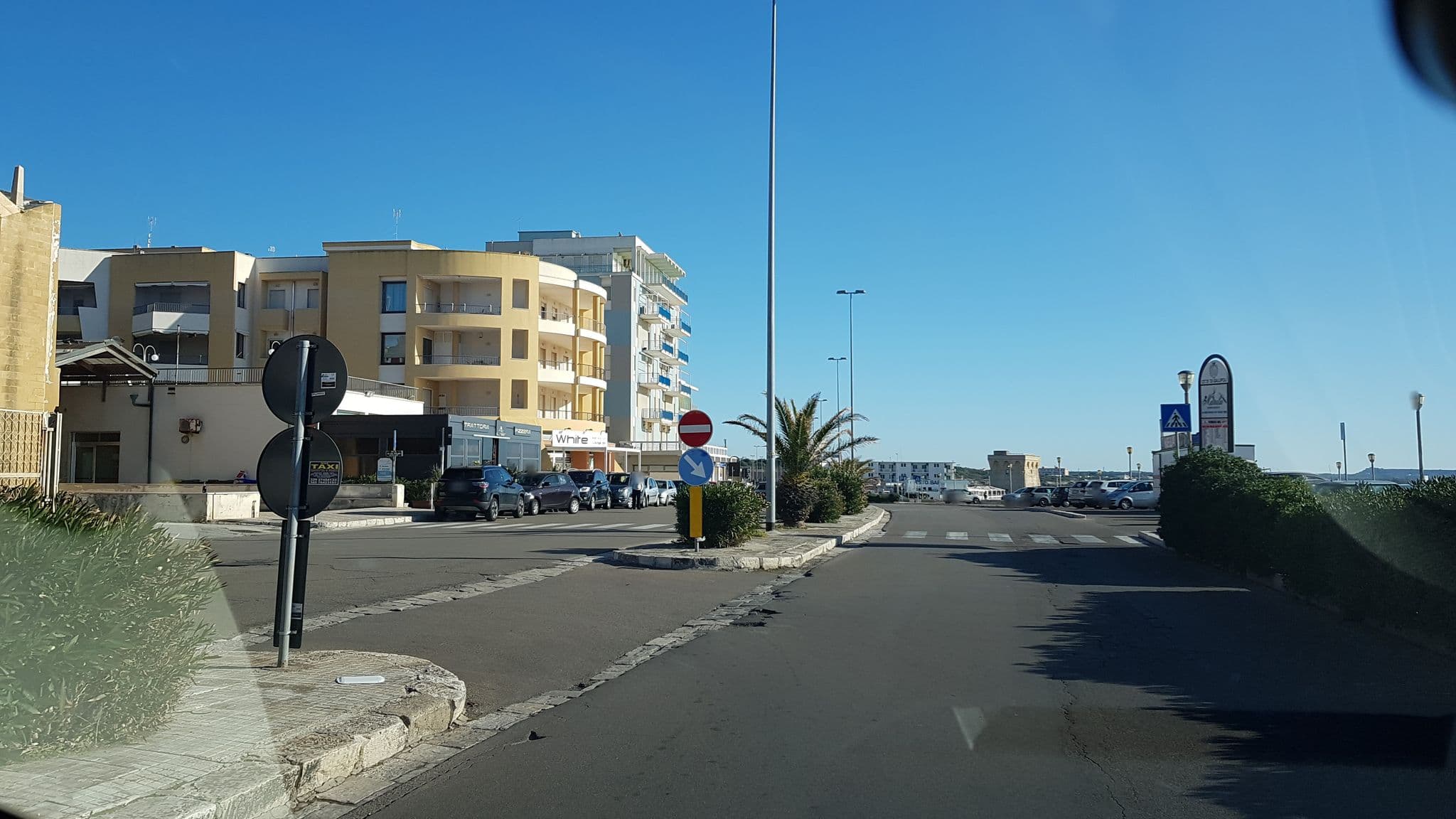 Street view near Dolcevivere Gallipoli 3 - 4, Gallipoli — © ale_zena_it (CC BY-SA · Mapillary)