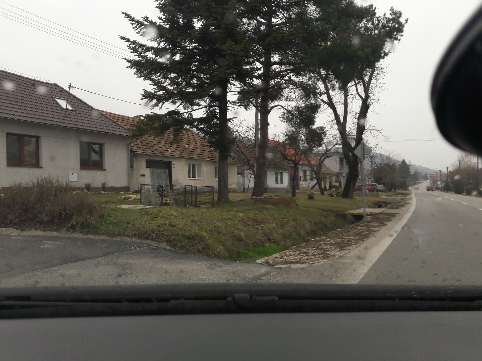 Street view near Penzión Eden, Smolenice — © durko_freemap (CC BY-SA · Mapillary)