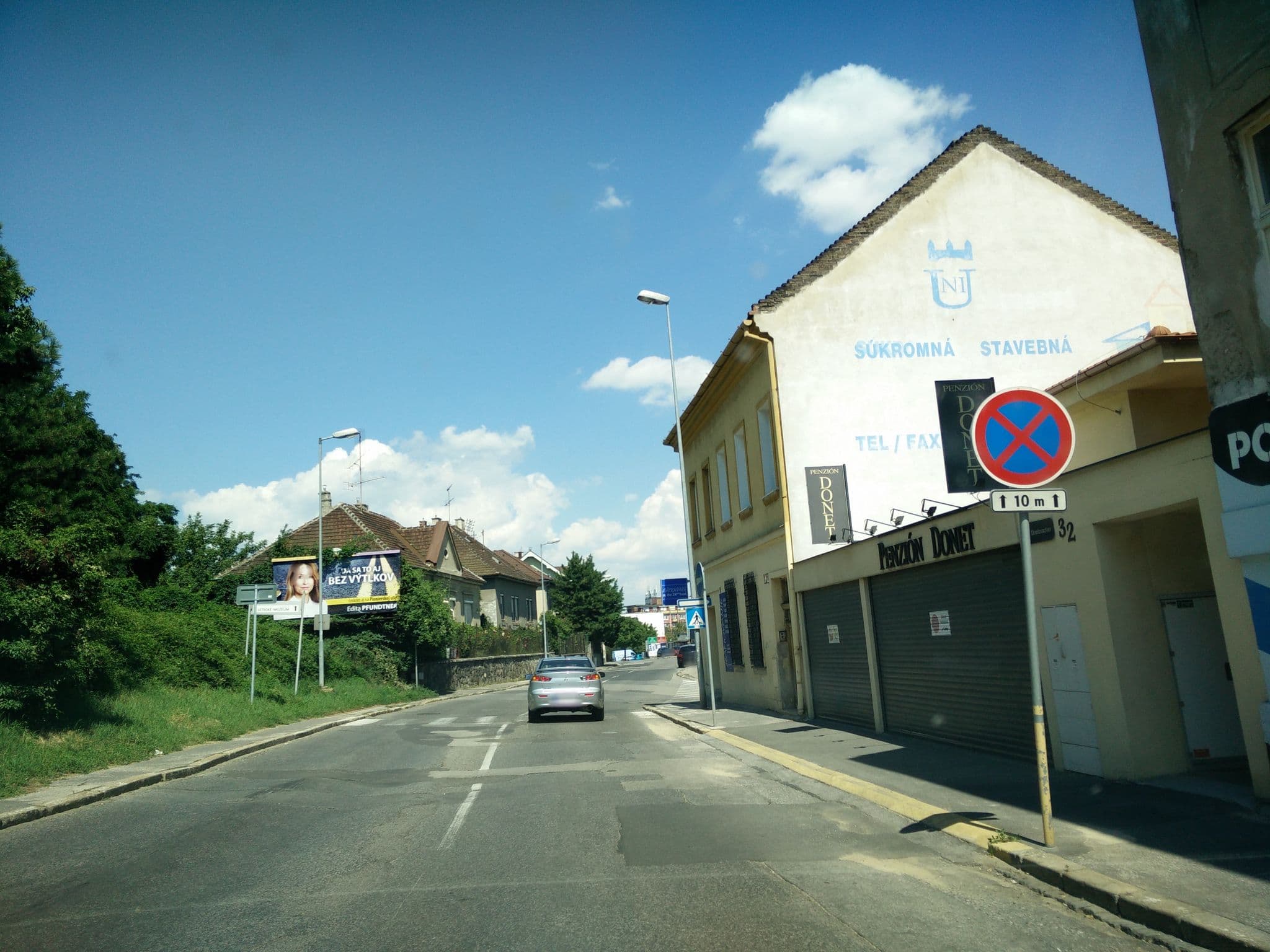 Street view near Penzión DONET, Bratislava — © karolb (CC BY-SA · Mapillary)