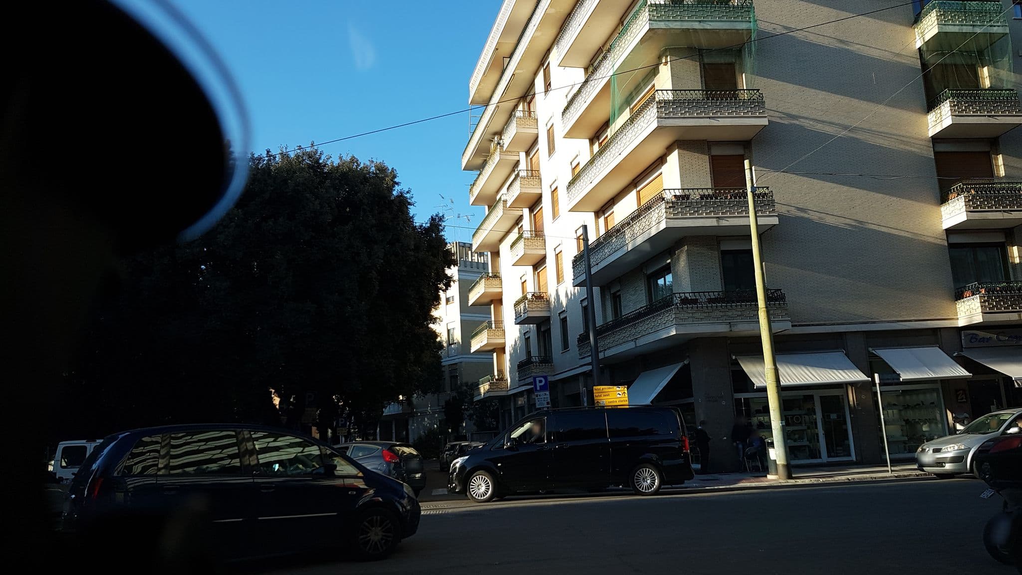 Street view near b&b Laralà (ai giardini), Lecce — © ale_zena_it (CC BY-SA · Mapillary)