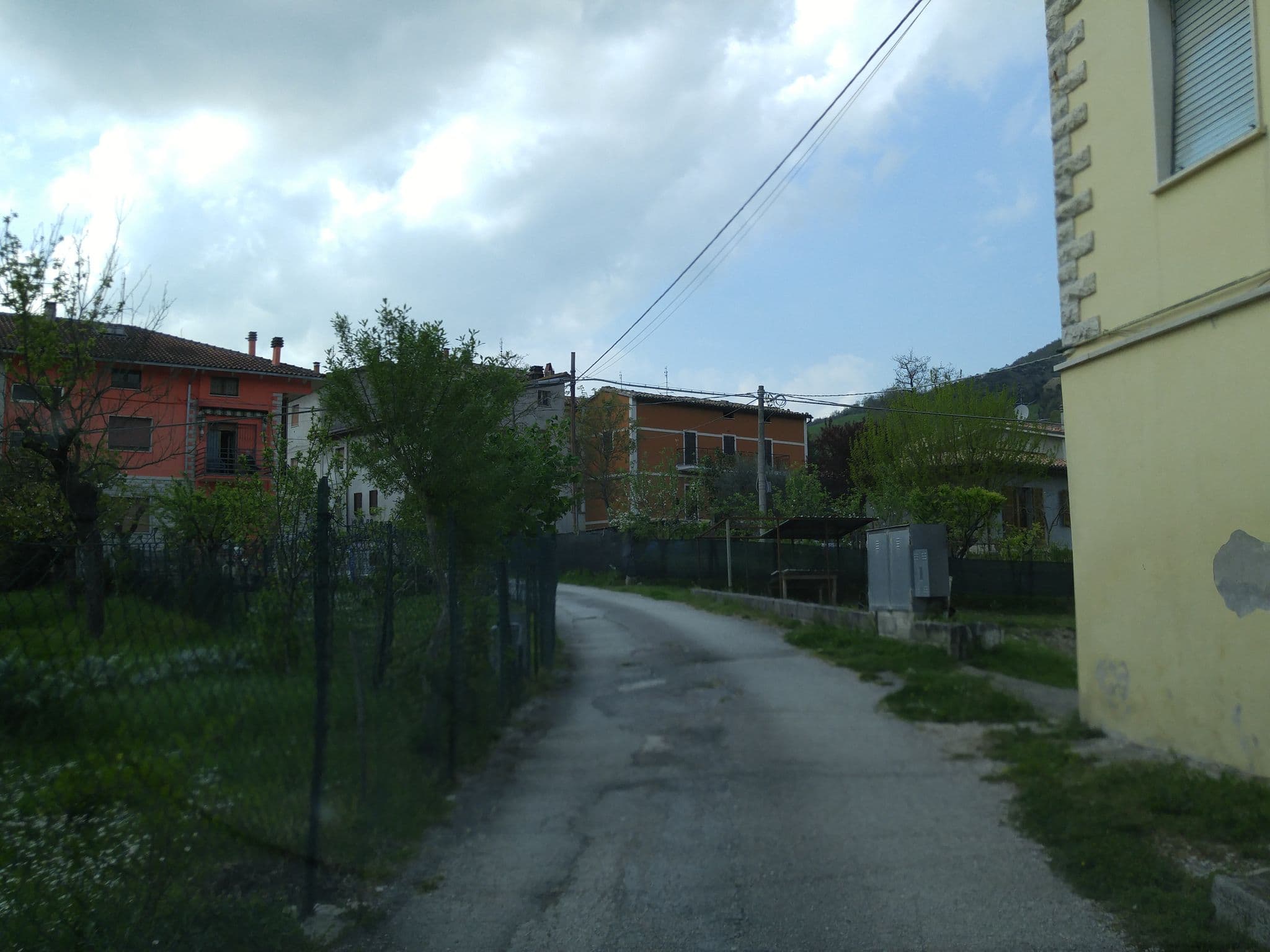 Street view near Albergo Ristorante Birra al Pozzo, Acqualagna — © sorcrosc (CC BY-SA · Mapillary)