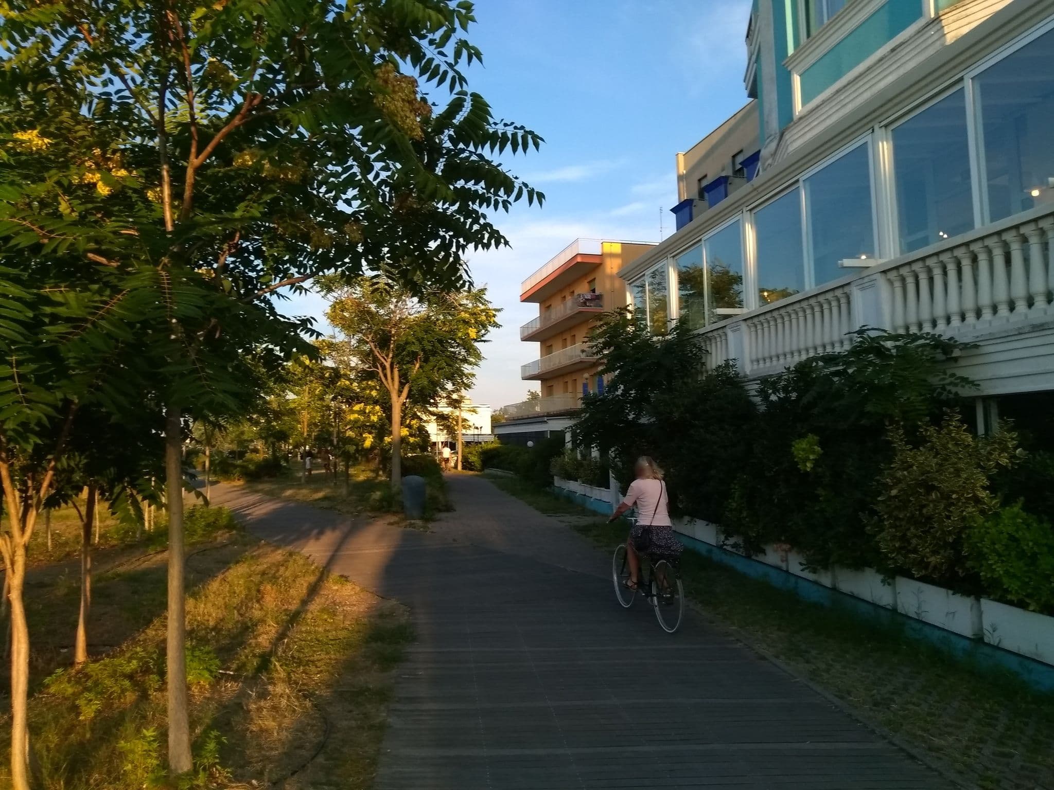 Street view near Hotel Imperiale, Rimini — © sawirth (CC BY-SA · Mapillary)