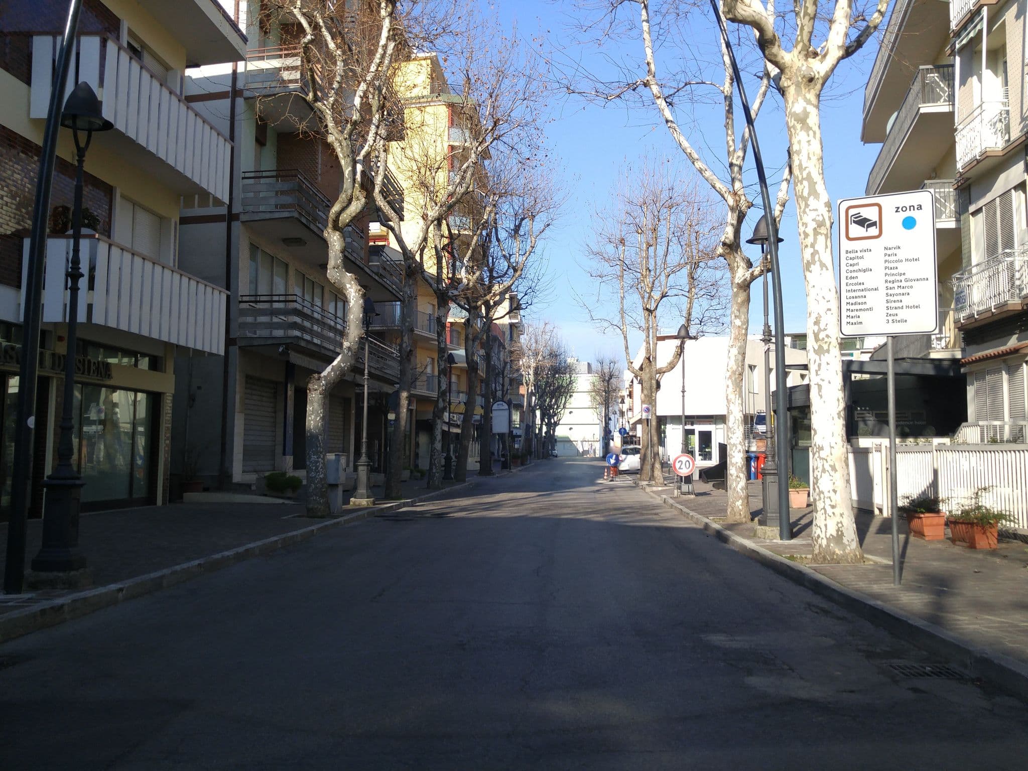 Street view near Eden Residence Spa, Gabicce Mare — © sorcrosc (CC BY-SA · Mapillary)