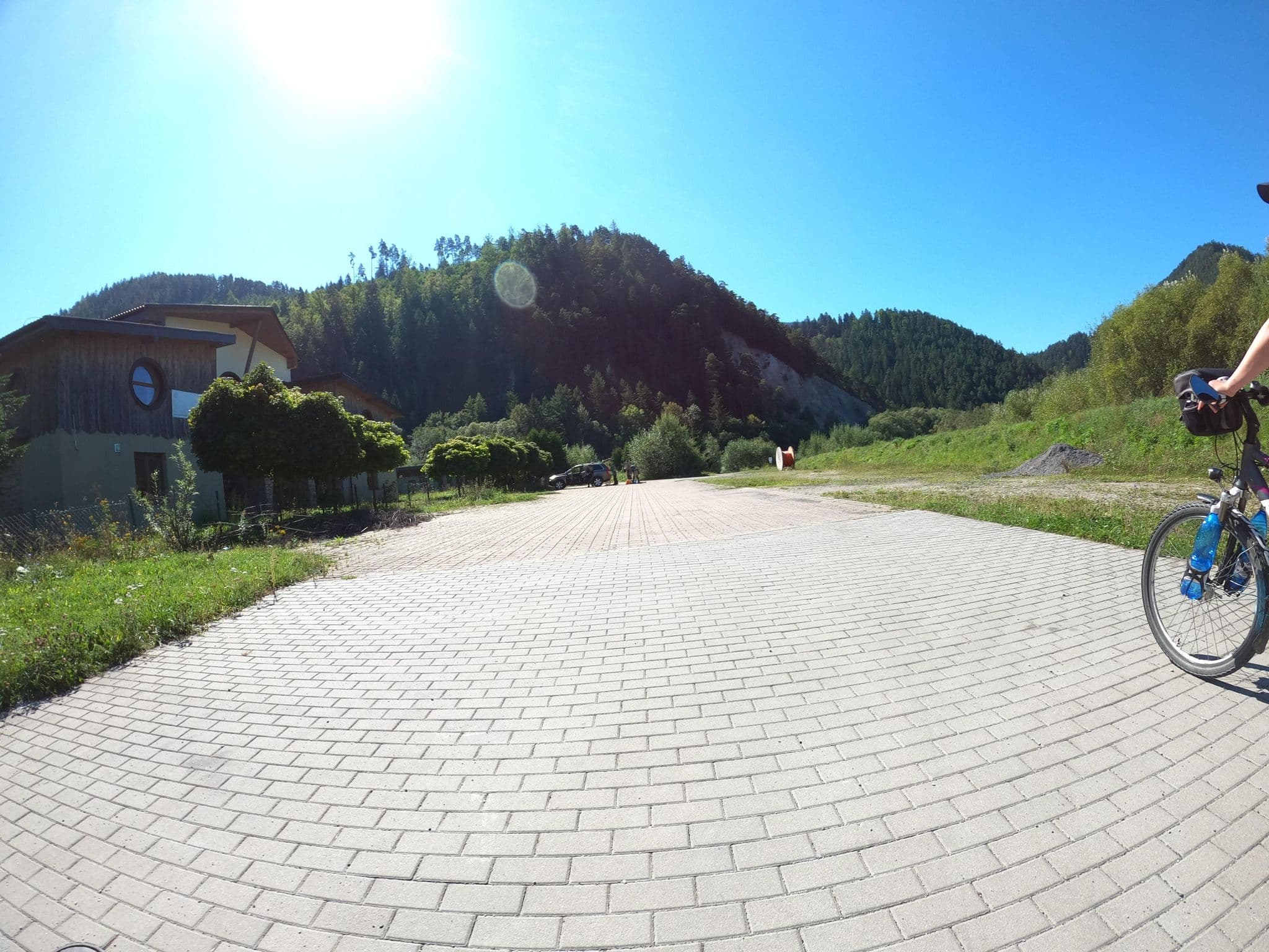 Street view near Lodenica, Liptovský Hrádok — © masterofnoroad (CC BY-SA · Mapillary)