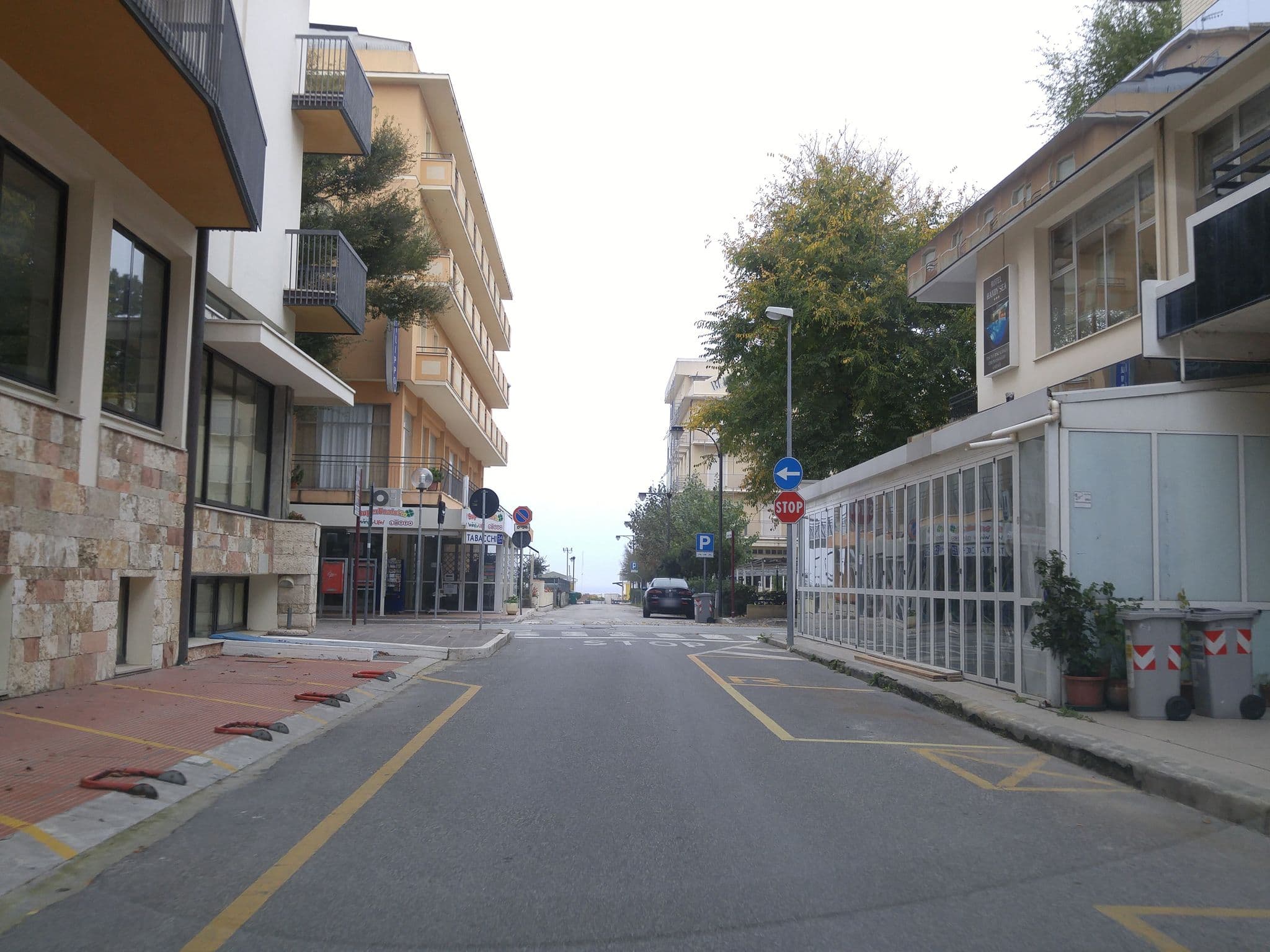 Street view near Hotel Handy Sea di Rossi Antonio & C. SAS, Cattolica — © sorcrosc (CC BY-SA · Mapillary)