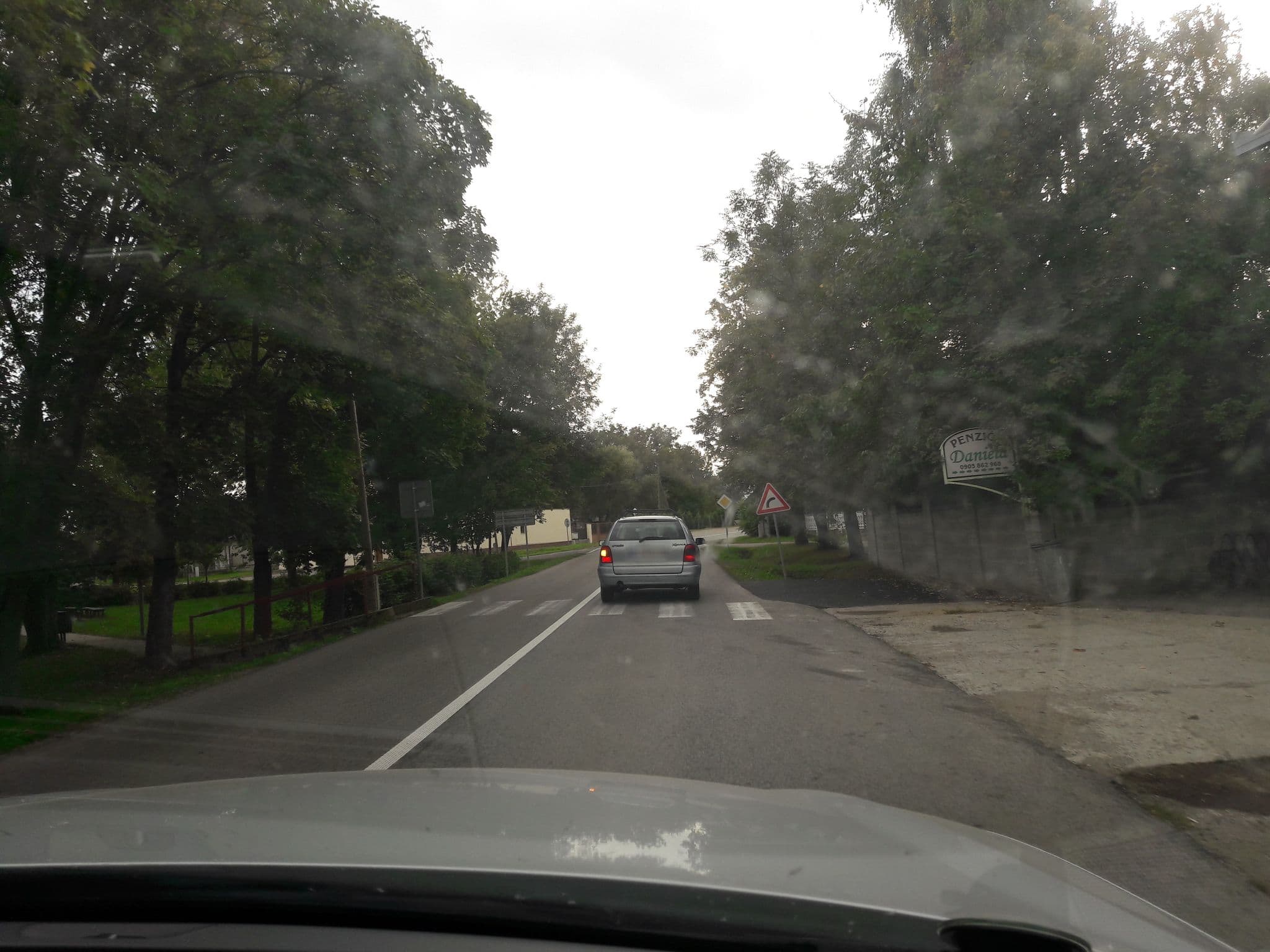 Street view near Penzión Daniela, Kálna — © durko_freemap (CC BY-SA · Mapillary)