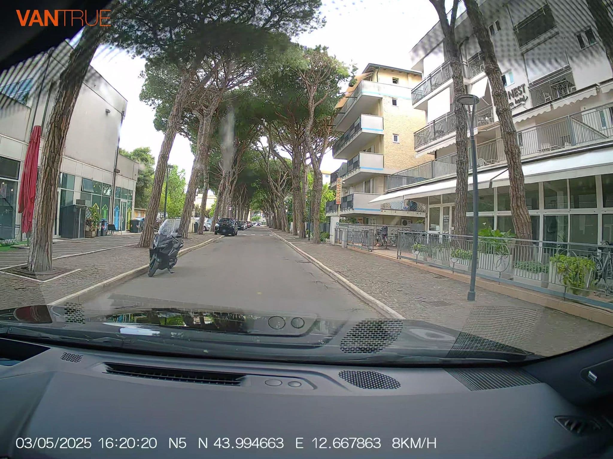 Street view near Residence Hotel Das Nest, Riccione — © renaultgt (CC BY-SA · Mapillary)