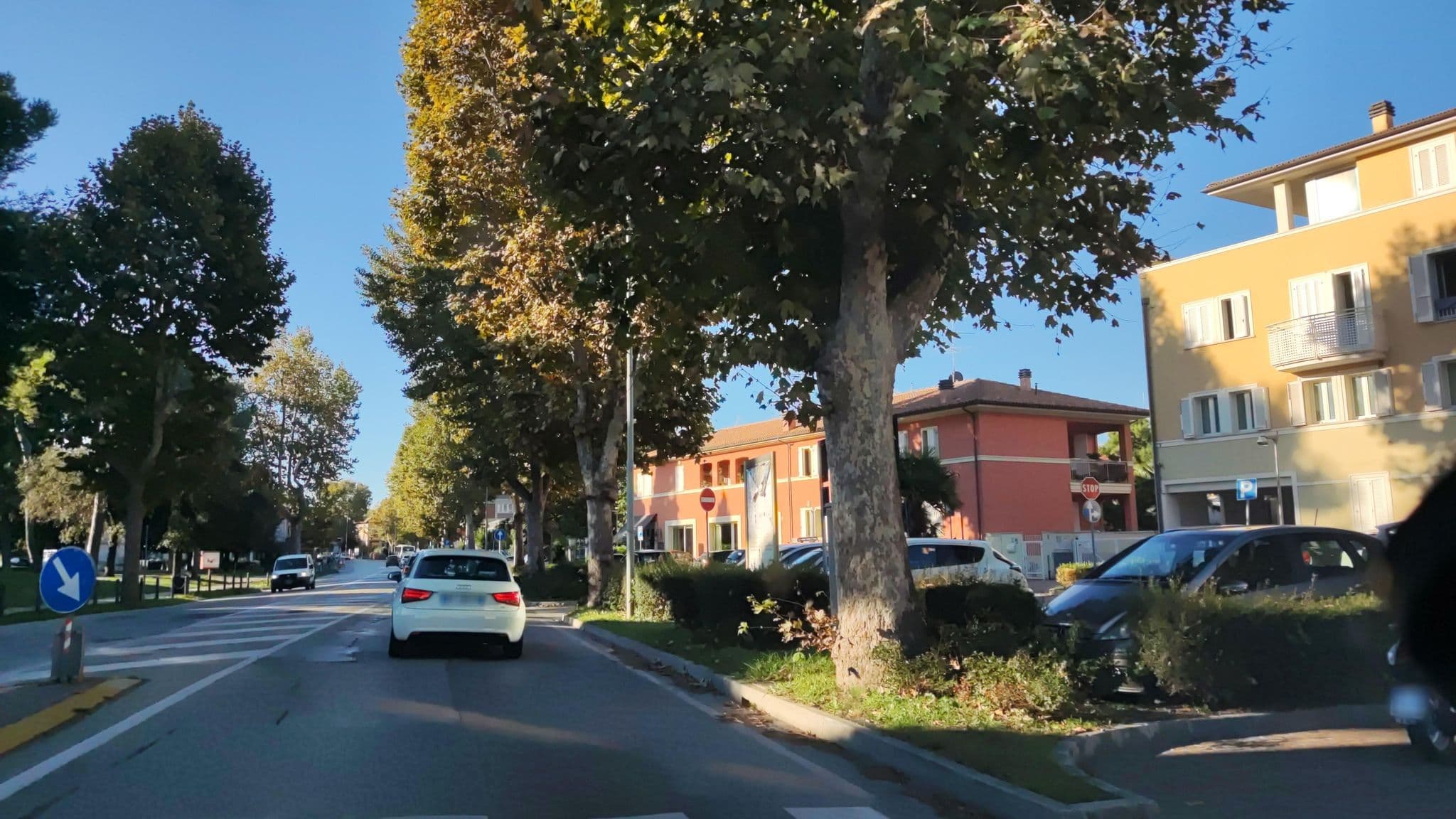 Street view near Siri Hotel Fano, Fano — © marcuscalabresus (CC BY-SA · Mapillary)